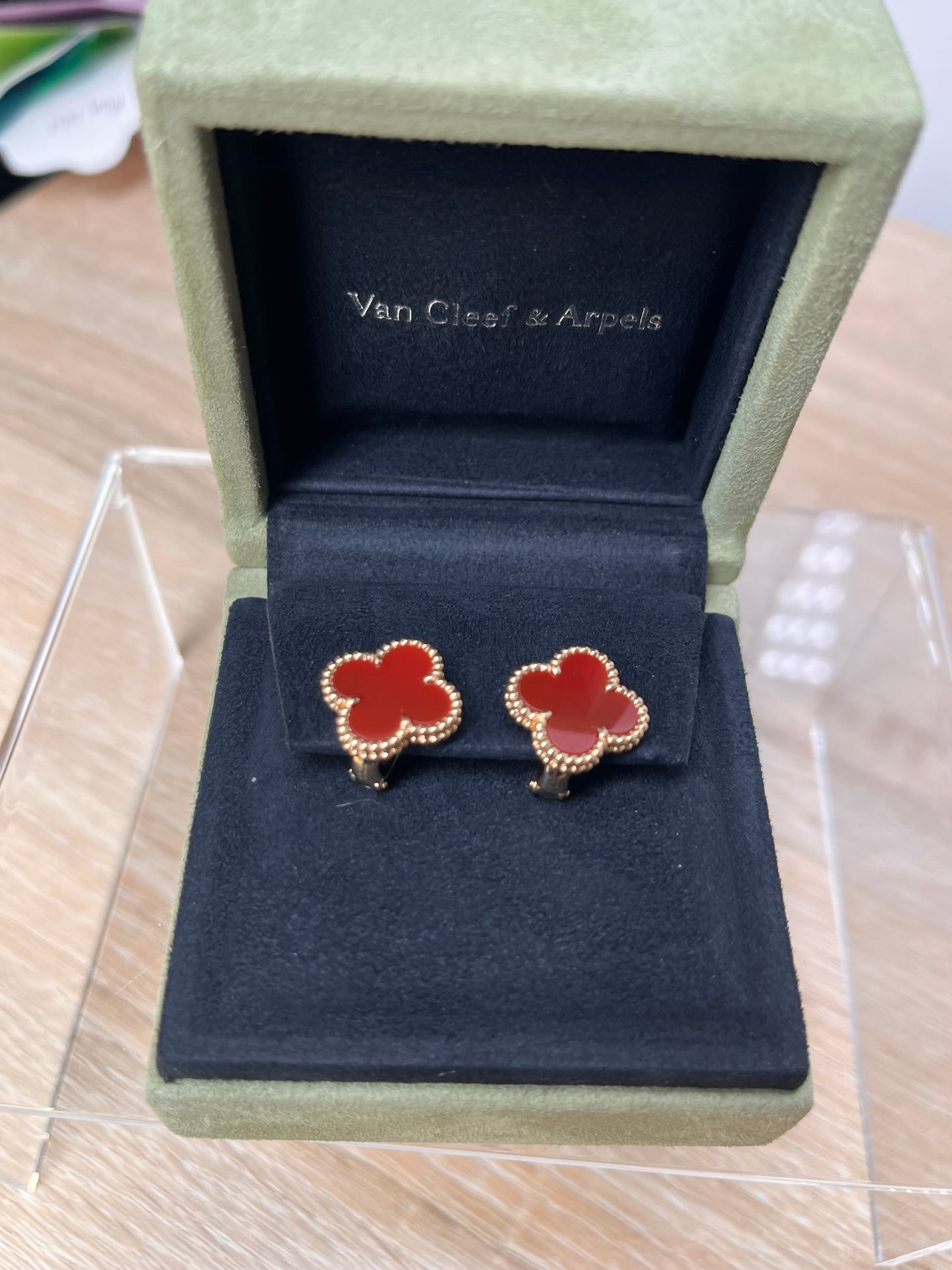 Pre-Owned VAN CLEEF & ARPELS Vintage Alhambra Carnelian Earrings