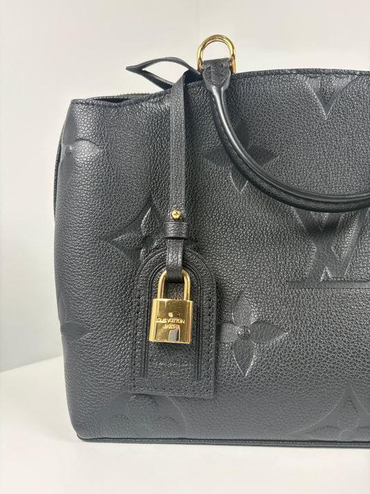 Pre-Owned LOUIS VUITTON Petit Palais Handbag, Black