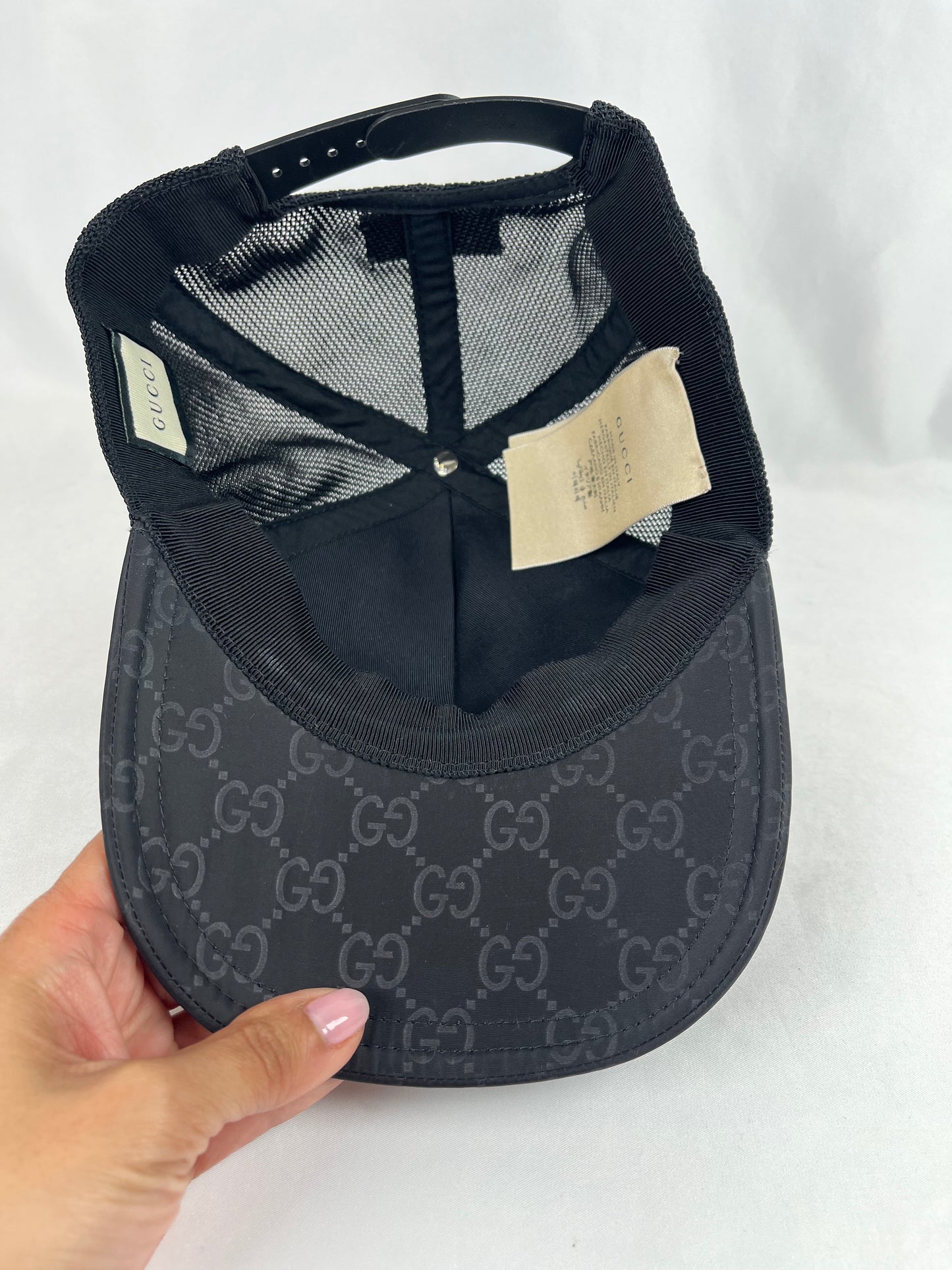 Pre-Owned GUCCI Nylon Baseball Black Hat, Medium