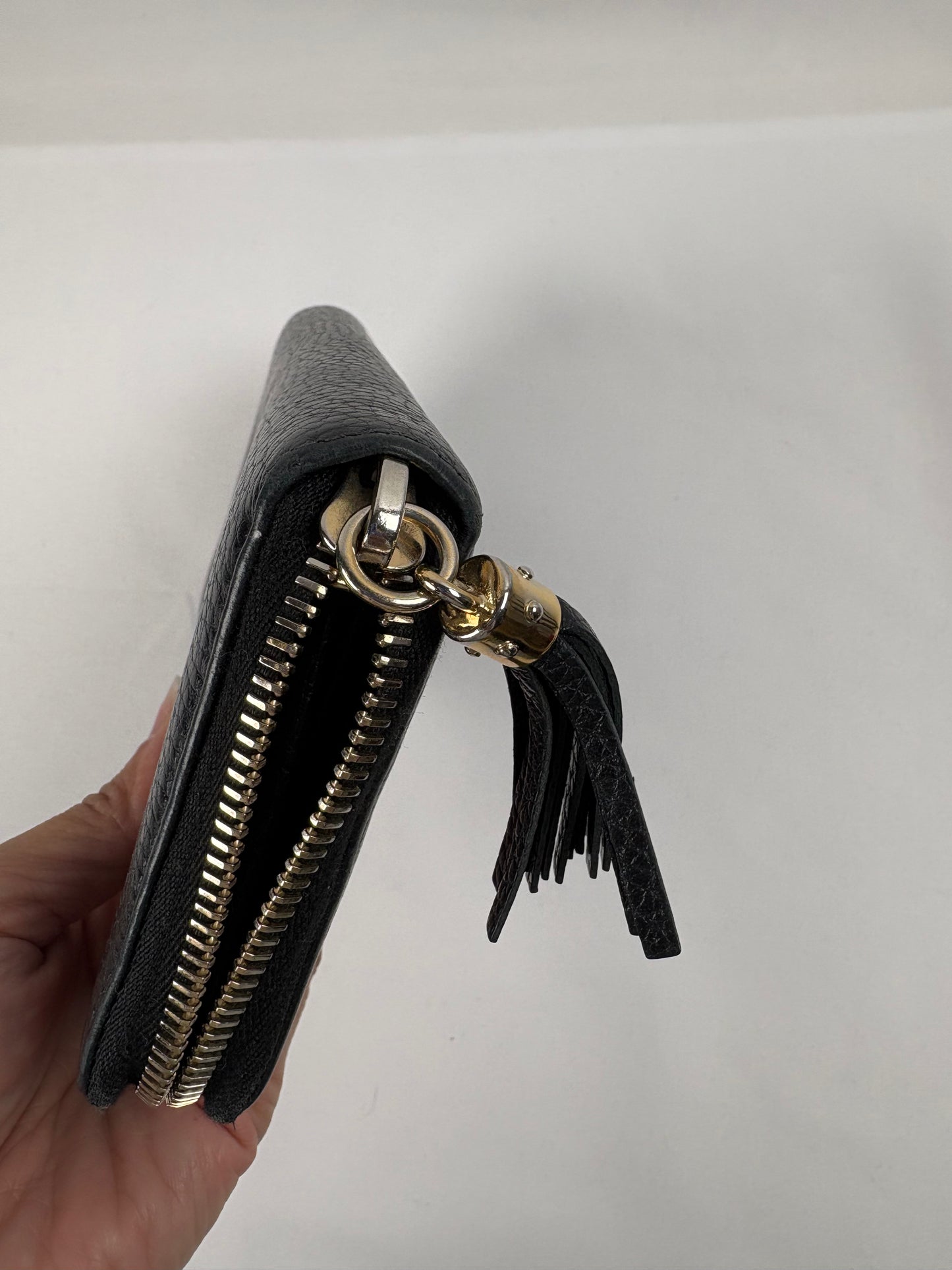 Pre-Owned GUCCI Soho Black Wallet