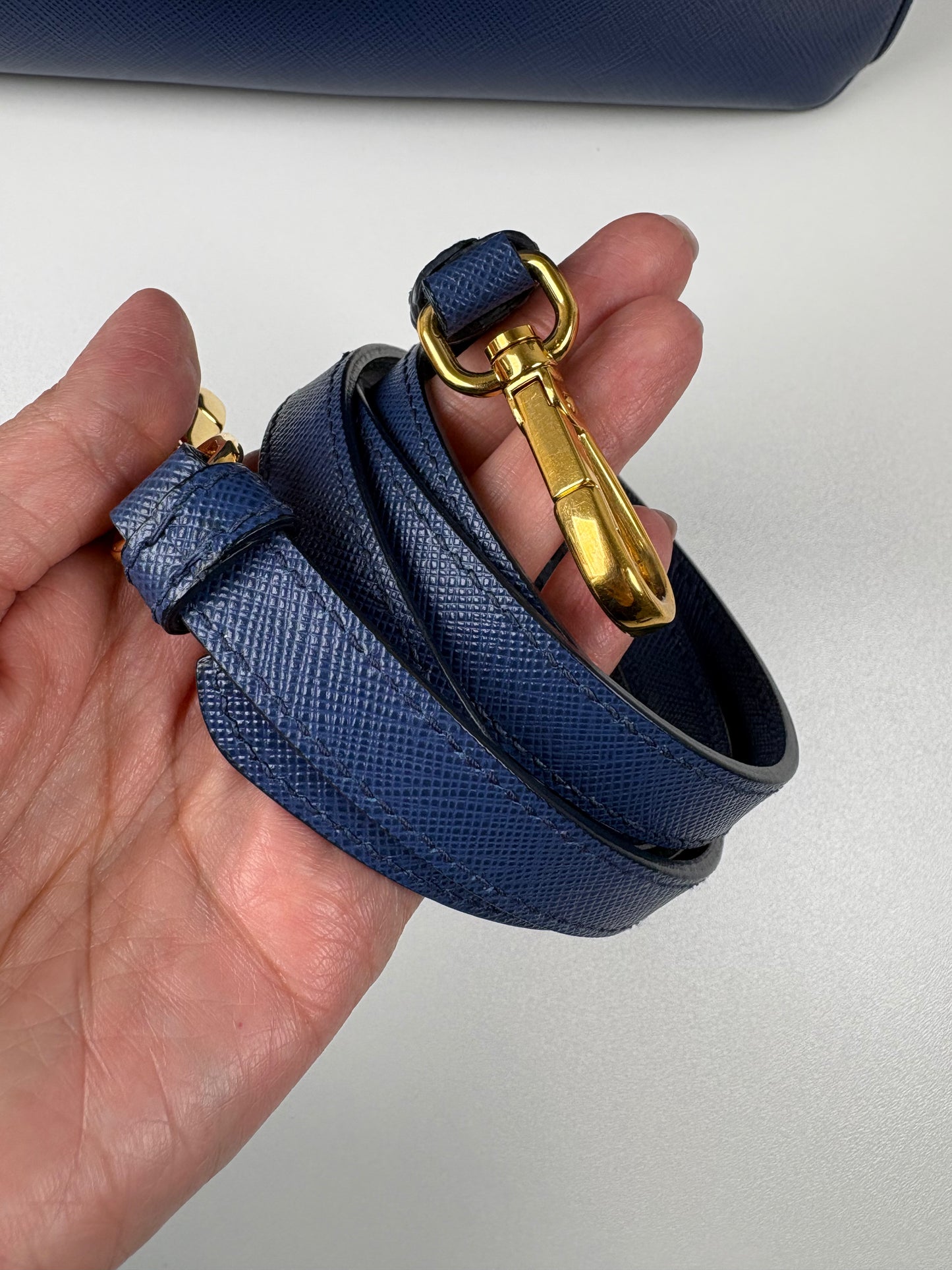 Pre-Owned PRADA Galleria Handbag, Blue, Medium
