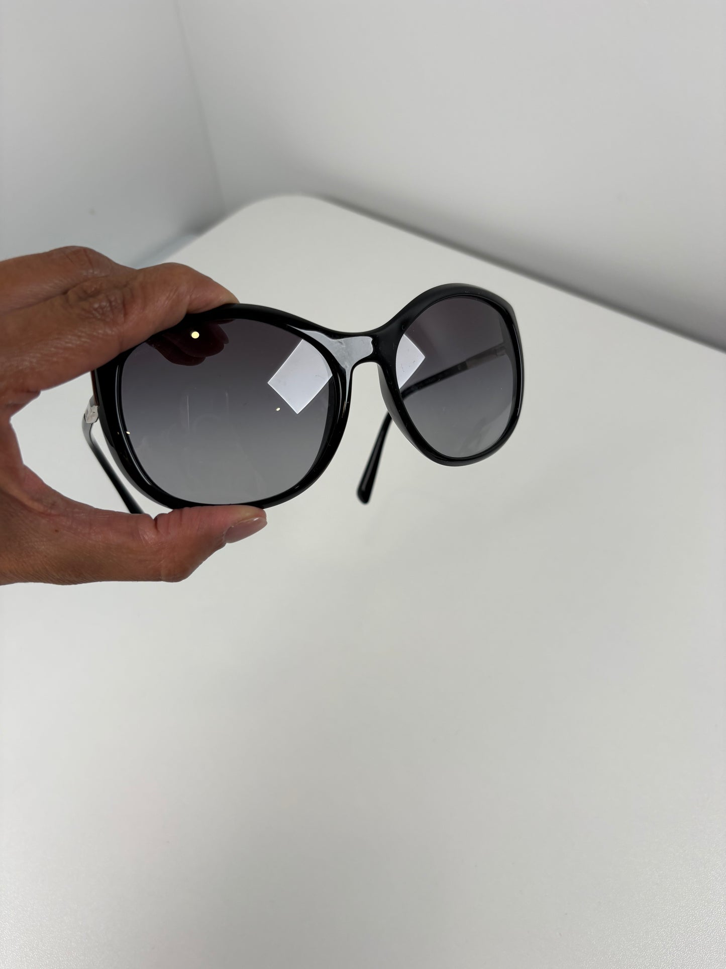 Pre-Owned PRADA Black Sunglasses
