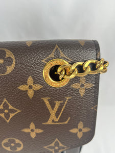 Louis Vuitton Monogram Passy  Handbag