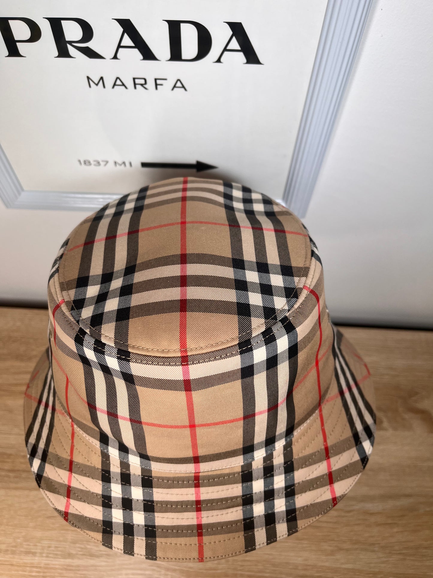 Pre-Owned BURBERRY Bucket Hat, Large