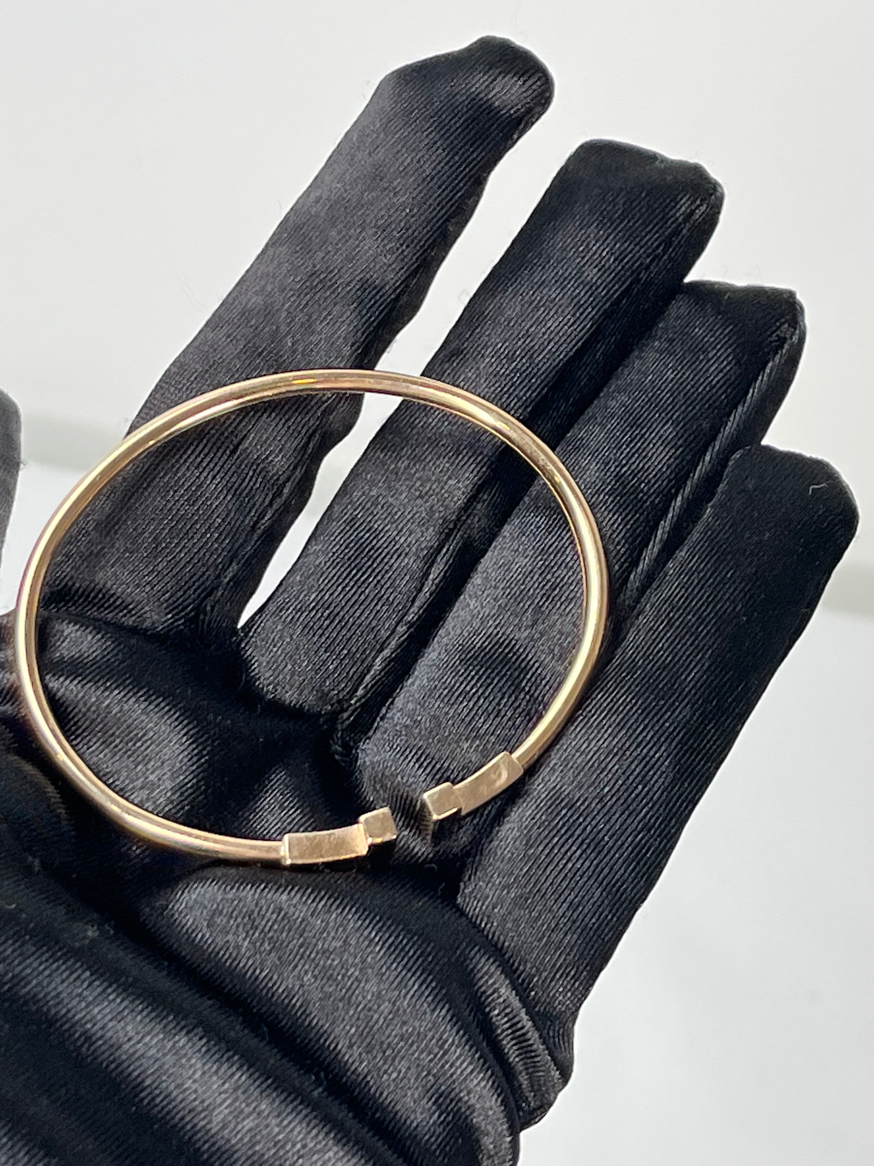 Tiffany T Wire 18K Yellow Gold/Onyx Bracelet, Small
