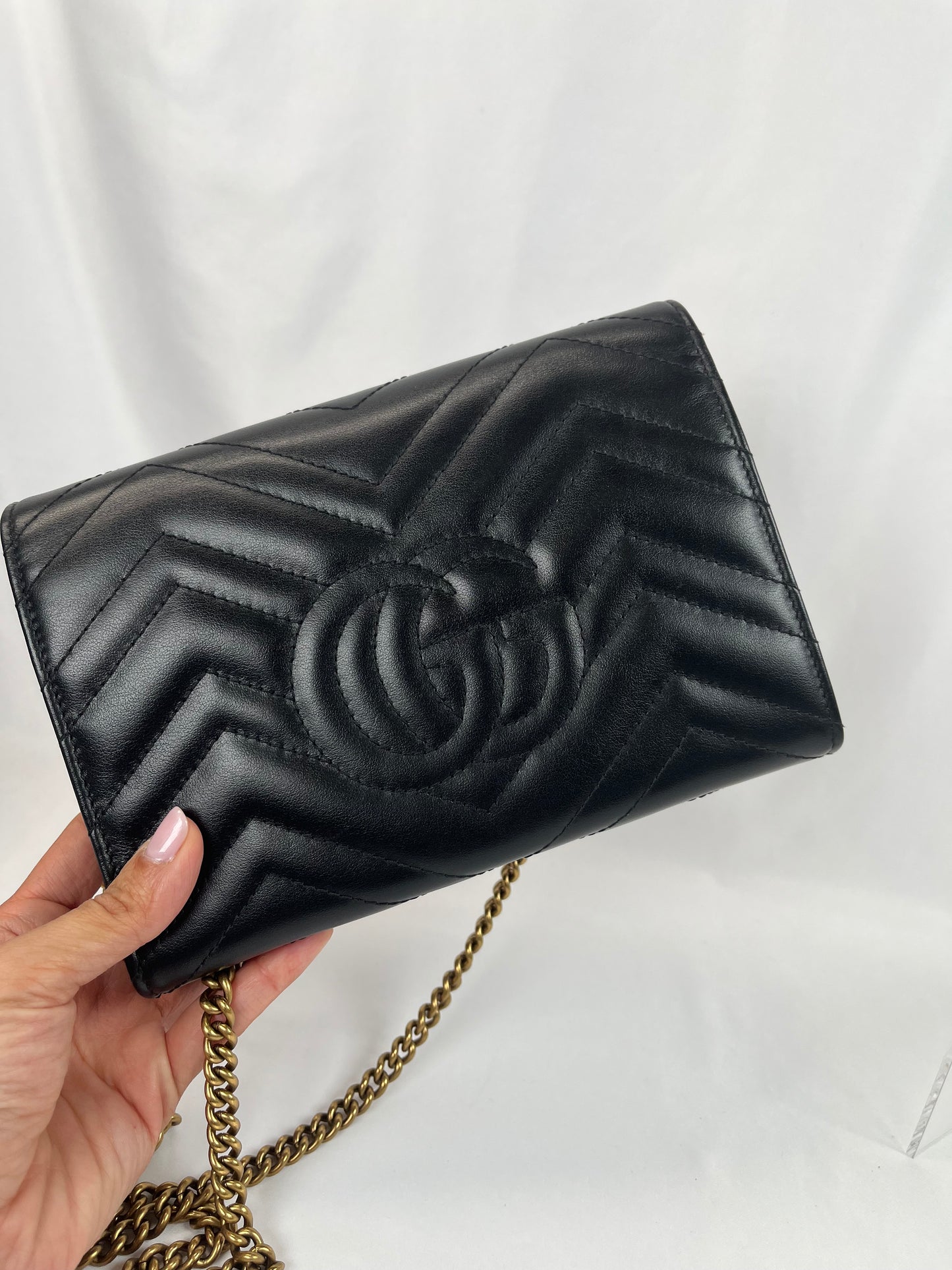 Pre-Owned GUCCI GG Marmont wallet on chain Black Handbag