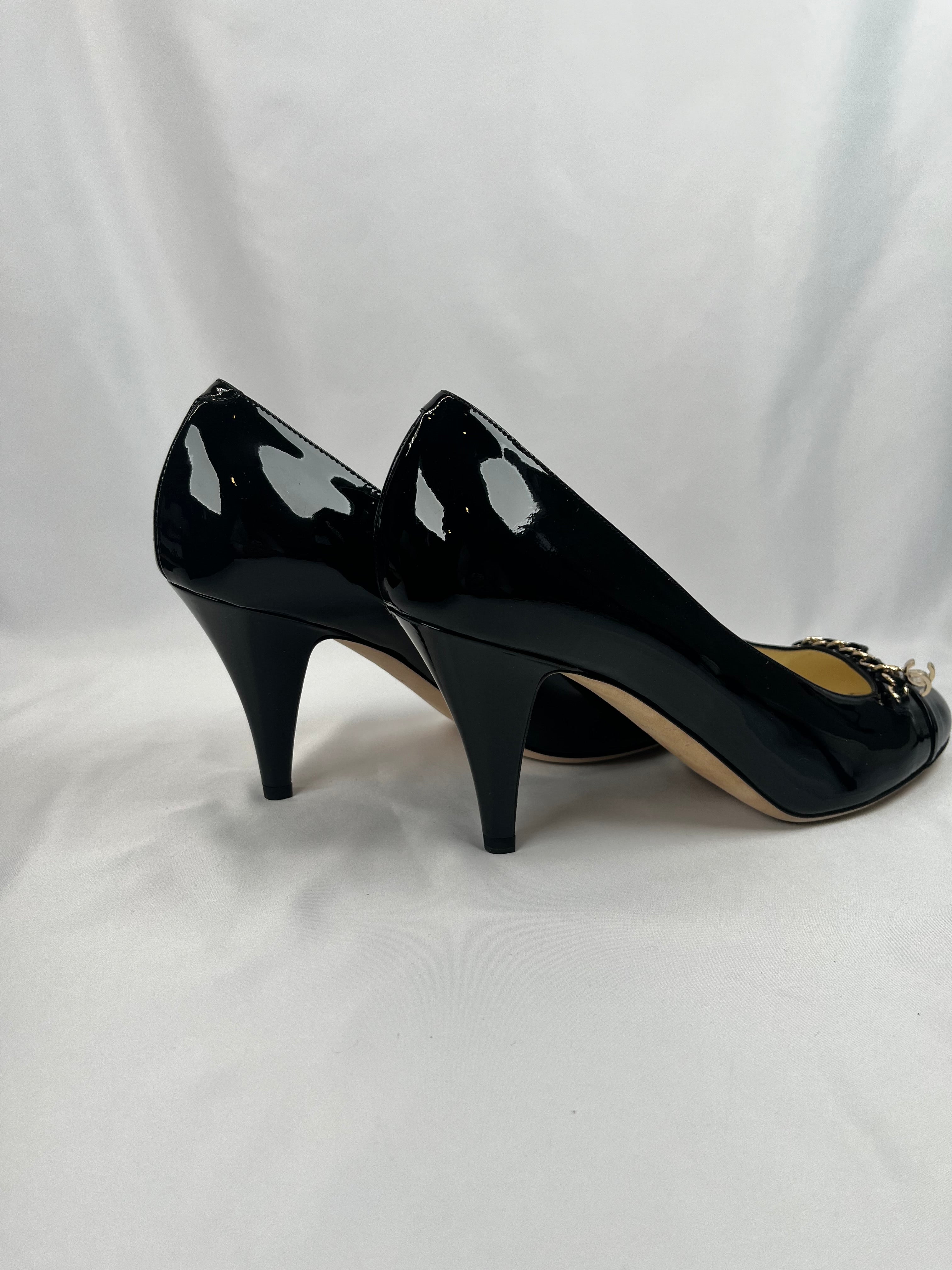 Pre-Owned CHANEL™ Patent Leather Black Pumps, 41