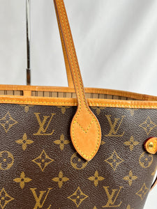 Louis Vuitton Neverfull Monogram Handbag, MM