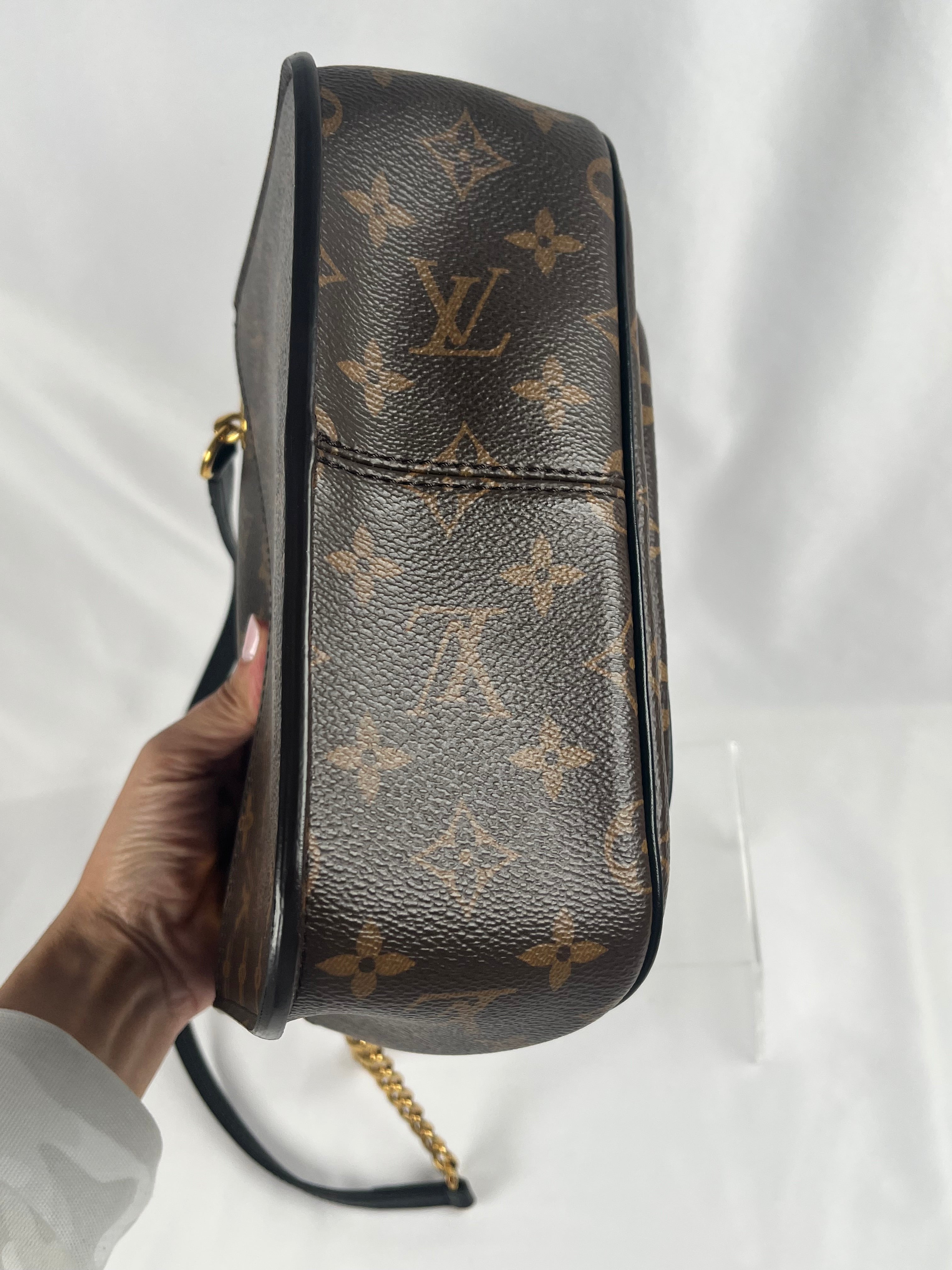 Louis Vuitton Monogram Passy  Handbag