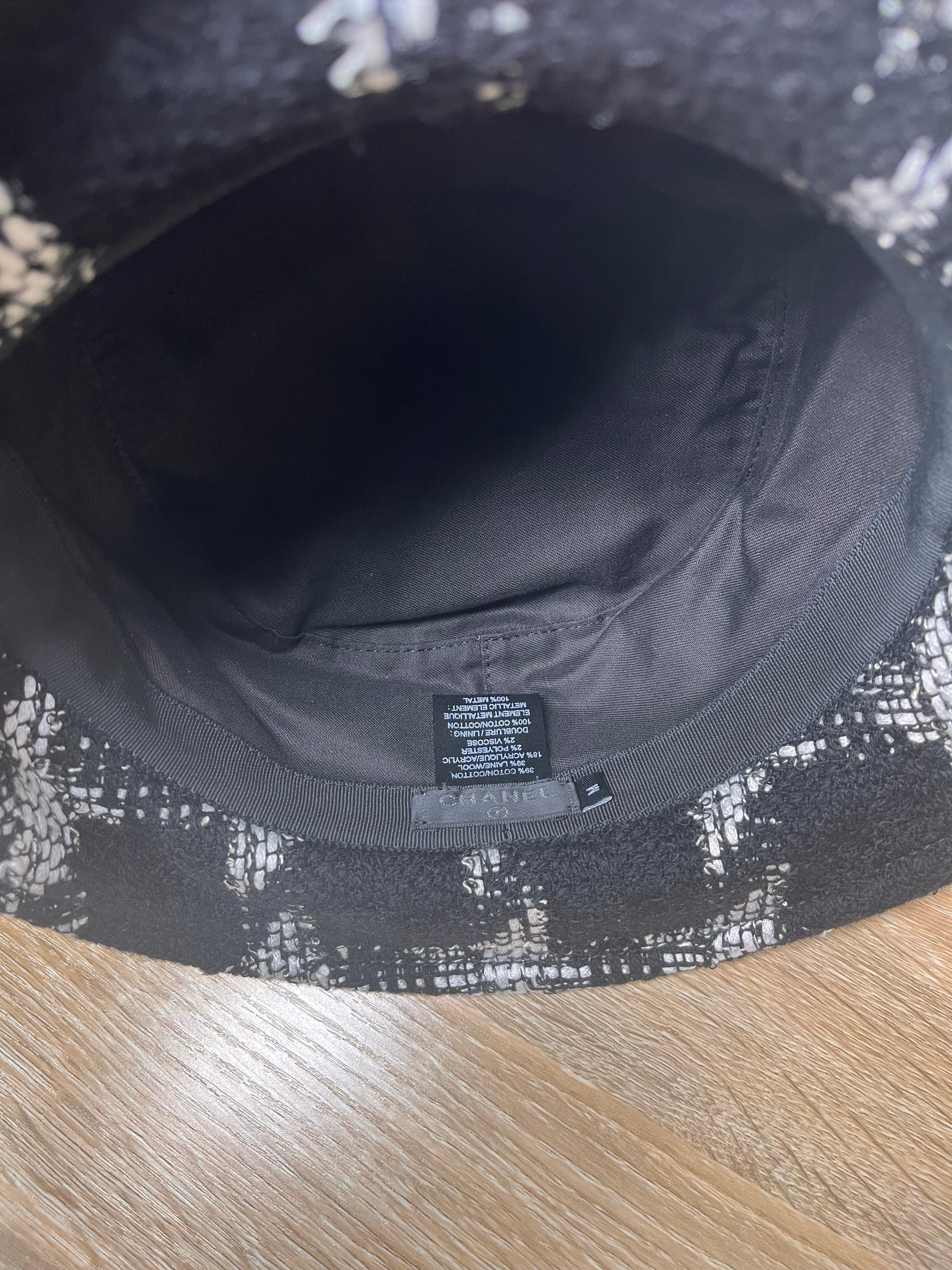Pre-Owned CHANEL™ Tweed Bucket Black/White Hat, Medium