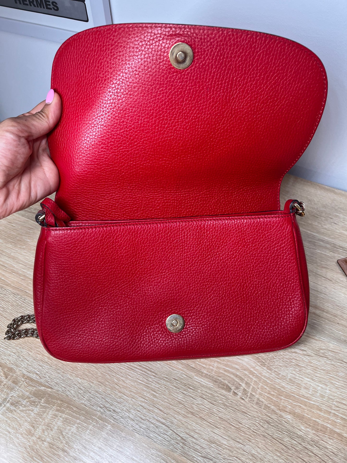 Pre-Owned GUCCI Soho Chain Shoulder Handbag, Red