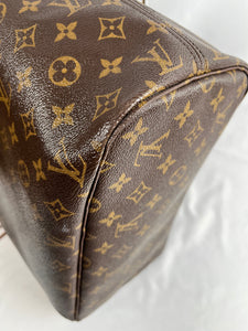 Louis Vuitton Neverfull Monogram Handbag, MM