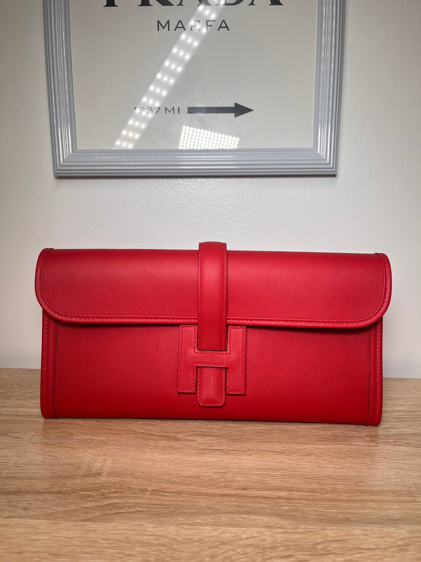 Pre-Owned HERMES Swift Jige Elan 29 Clutch Rouge Clutch