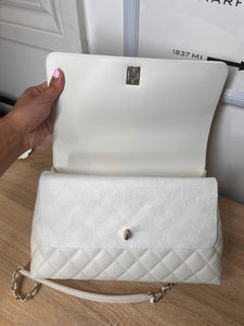Pre-Owned CHANEL™ Caviar Quilted Coco Handle Flap White/Light Gold Handbag