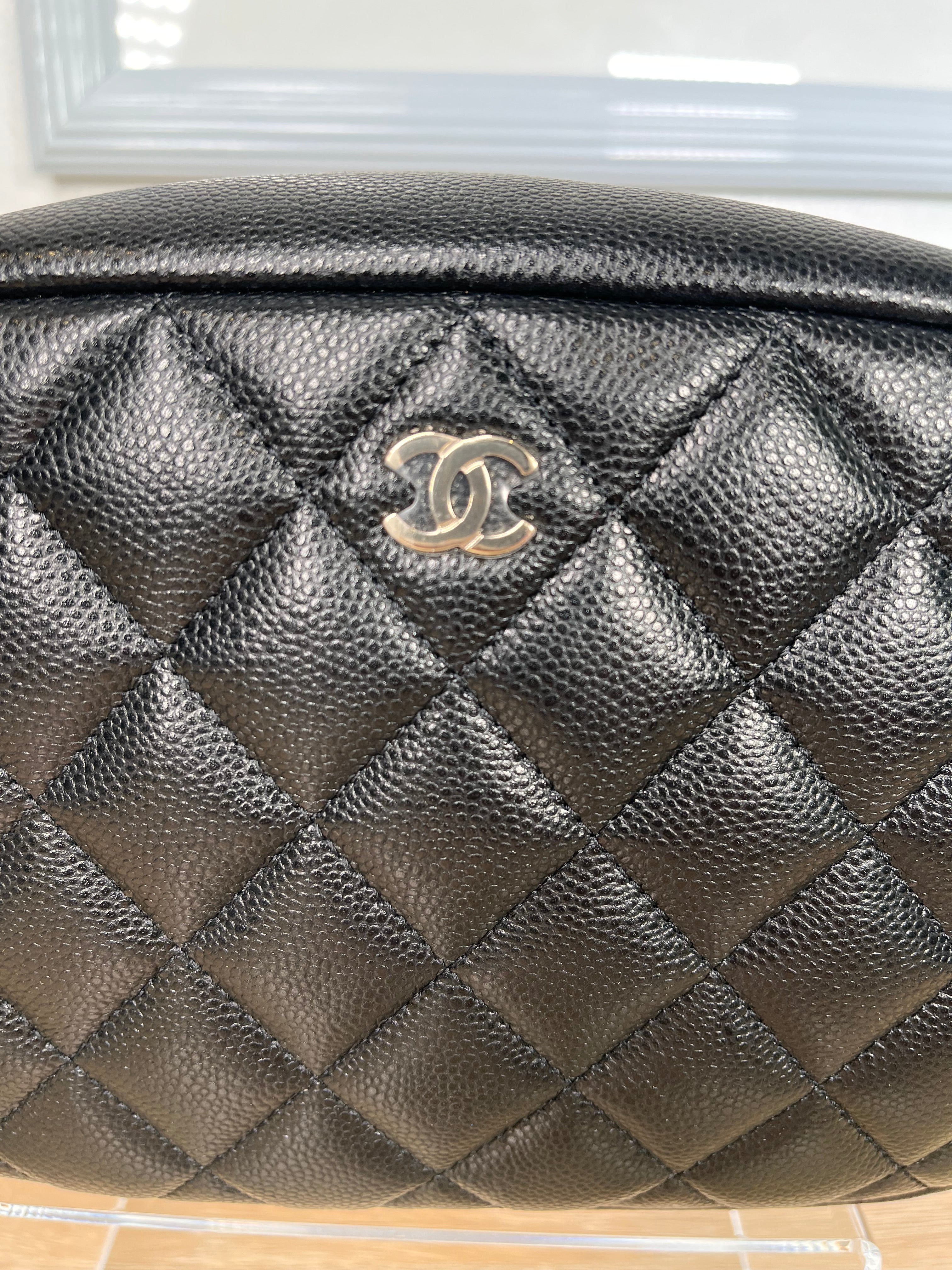 Pre-Owned CHANEL™ Caviar Quilted Cosmetic Black Pouch