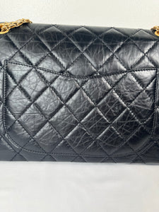 Pre-Owned CHANEL™ Reissue 2.55 Black/GHW Handbag