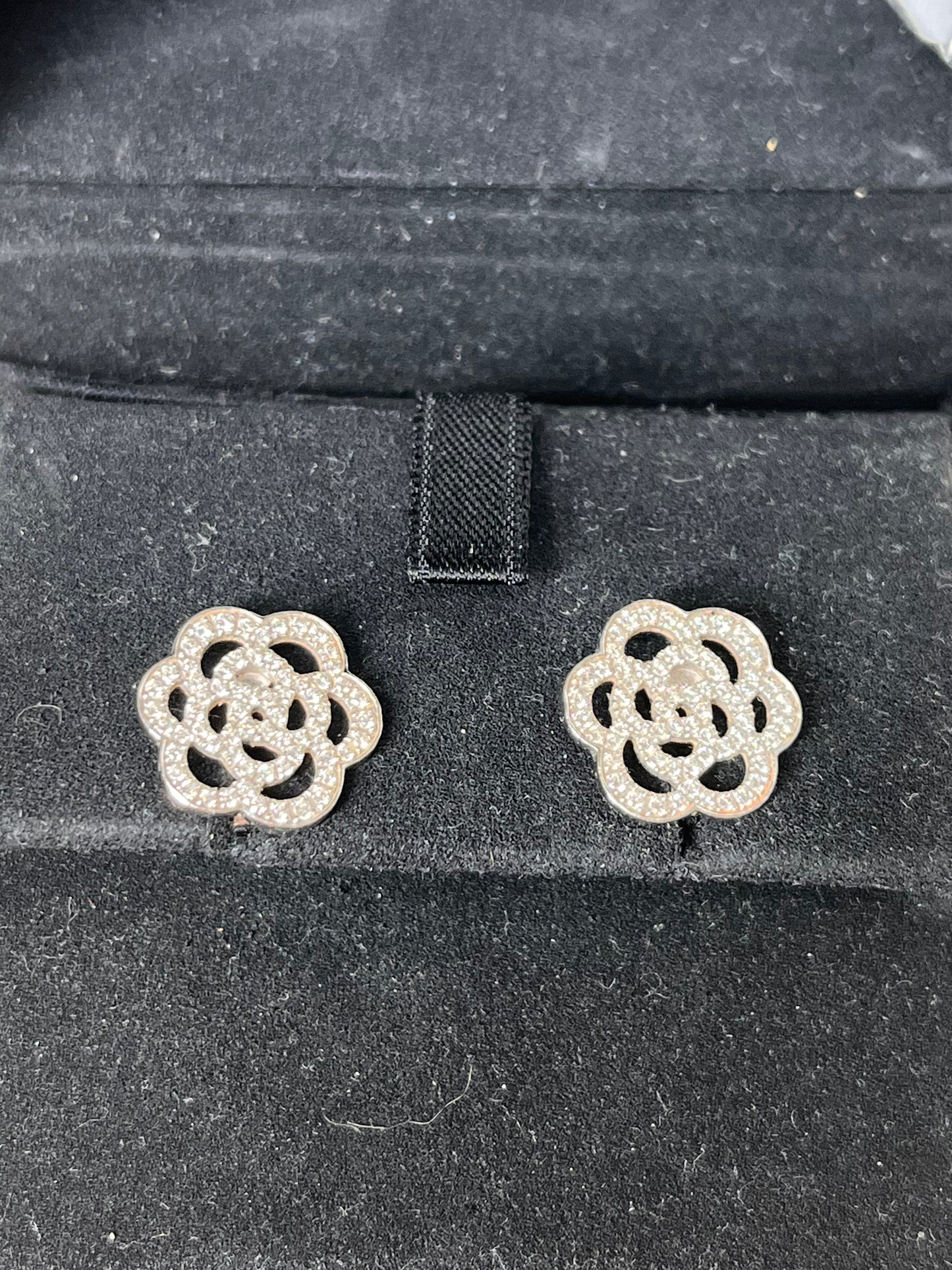 Pre-Owned CHANEL™ Camelia Ajoure Diamond Earrings