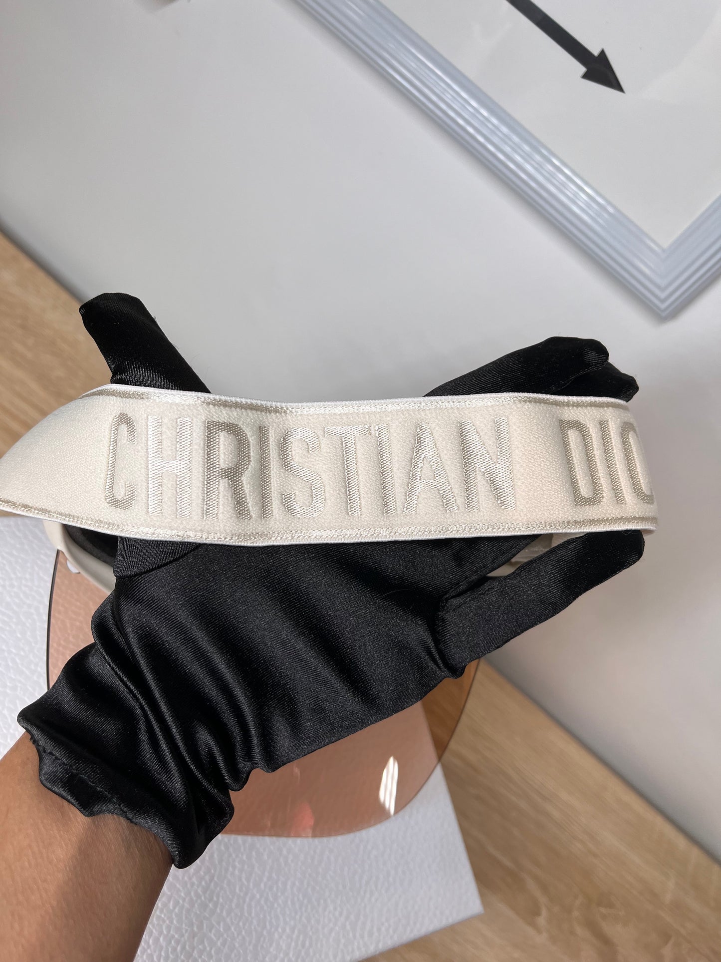 Pre-Owned CHRISTIAN DIOR Pink Visor,One Size