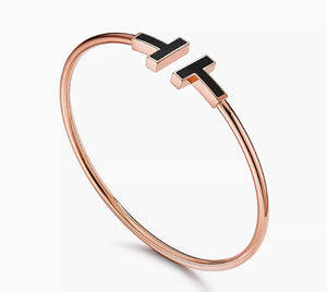 Tiffany T Wire 18K Yellow Gold/Onyx Bracelet, Small