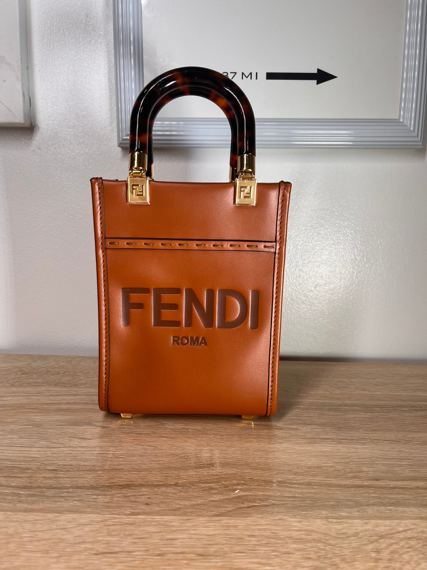 Pre-Owned FENDI Sunshine Brown Handbag,Mini
