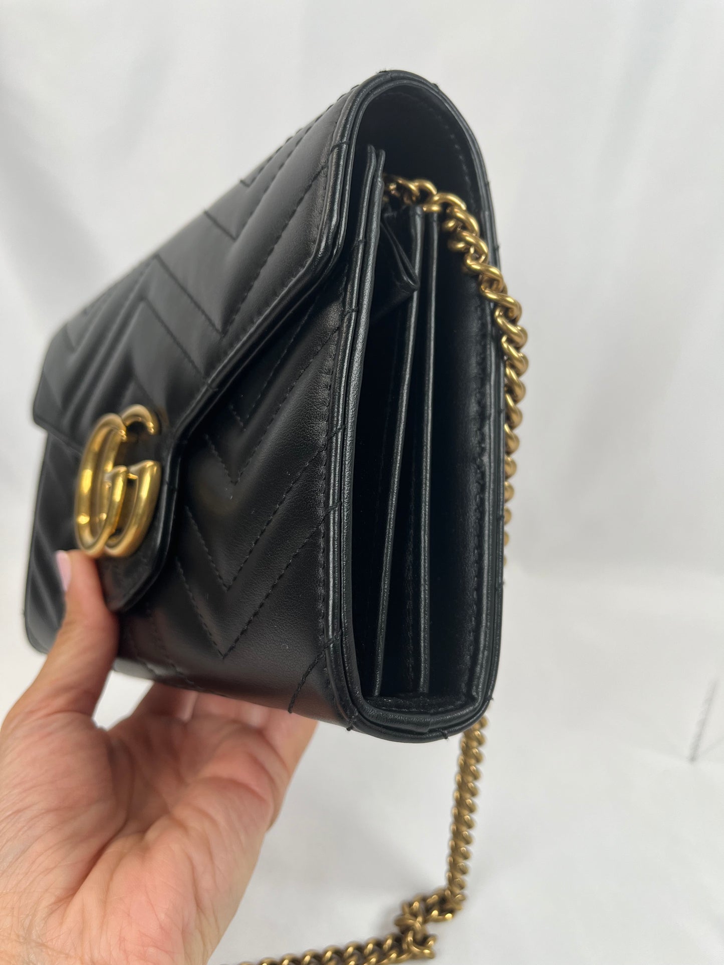 Pre-Owned GUCCI GG Marmont wallet on chain Black Handbag