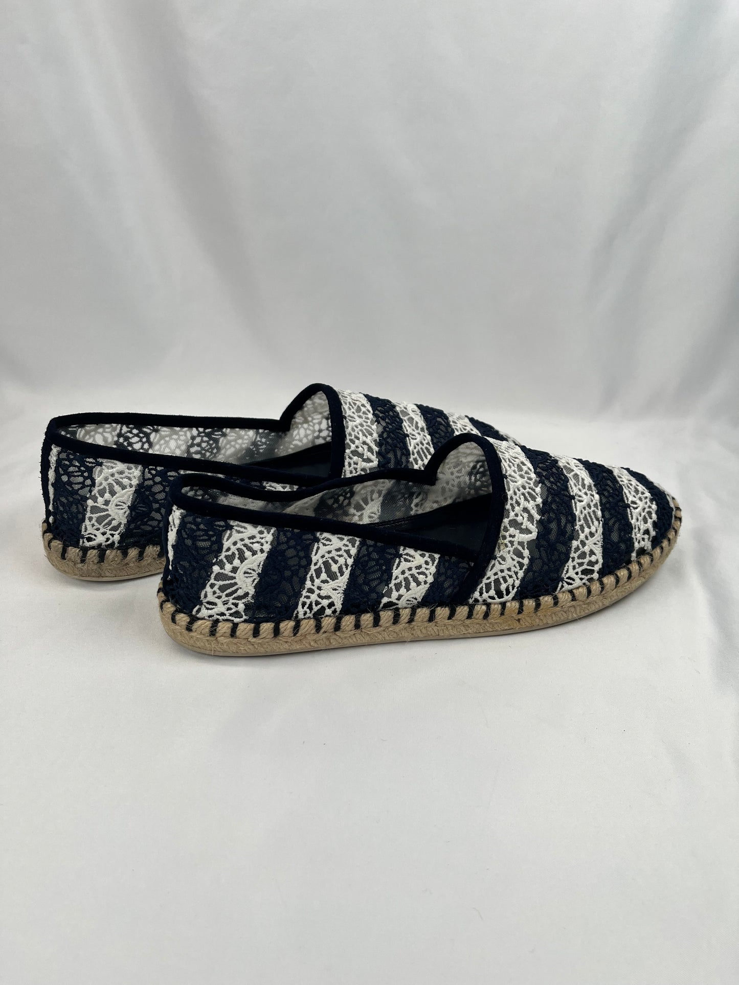 Pre-Owned LOUIS VUITTON Crochet Slip On Blue/White Espadrilles, 9.5
