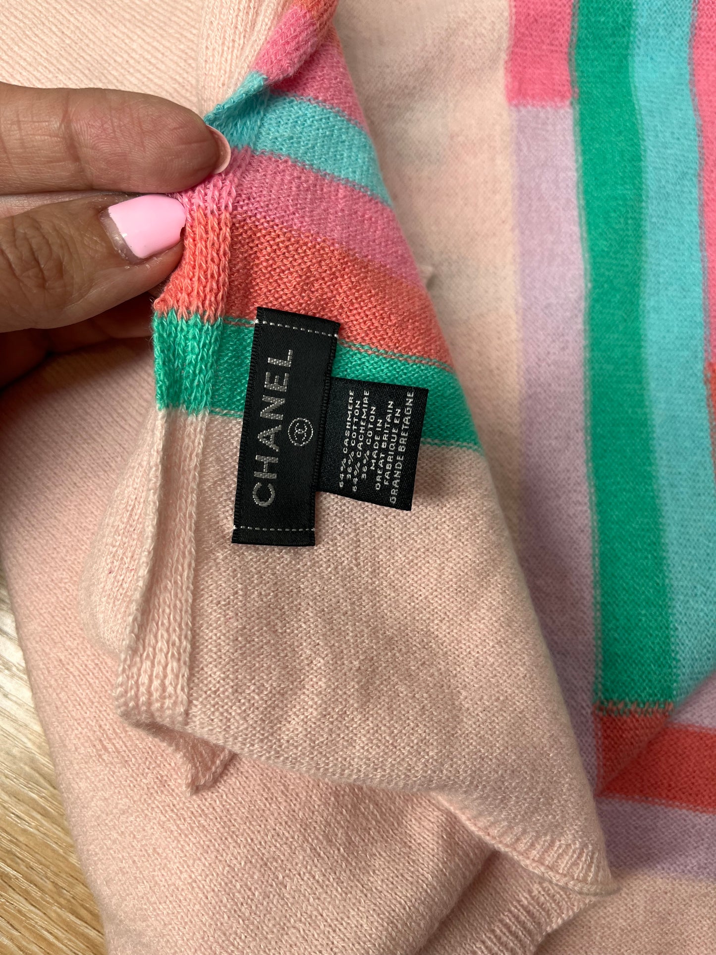 Pre-Owned CHANEL™ Cashmere Pink Scarf