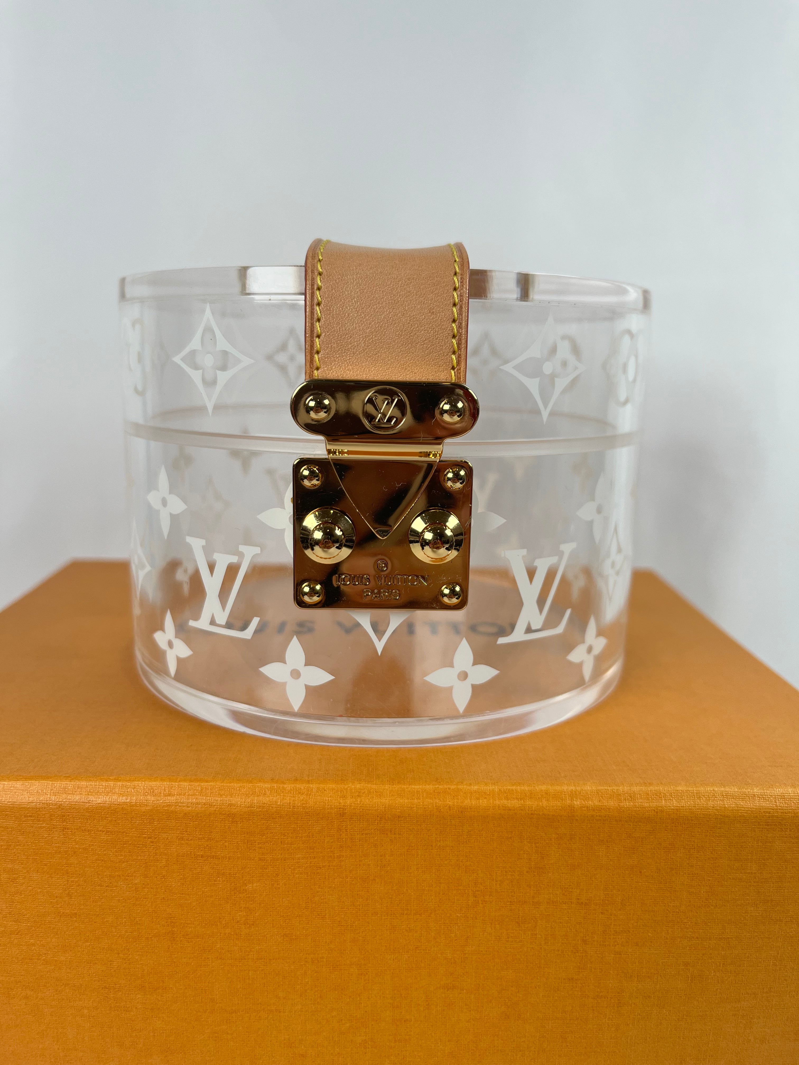 Pre-Owned LOUIS VUITTON Plexiglass Box Scott Transparent Belt Bag