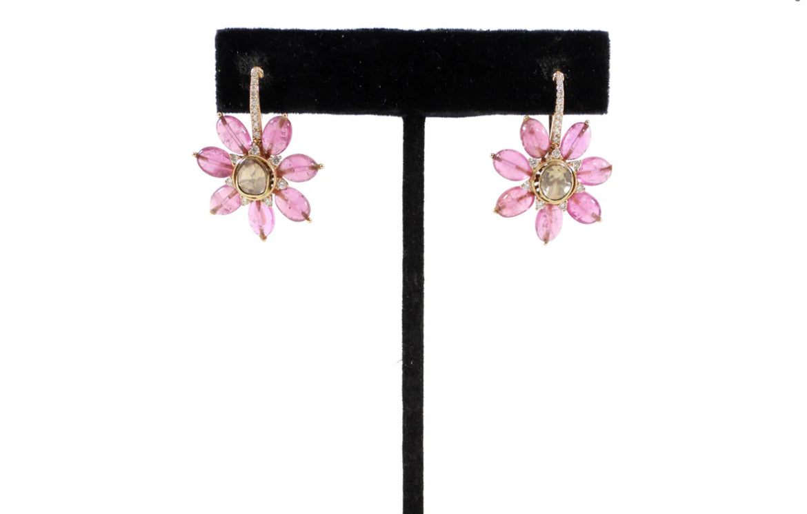 Pre-Owned AMRAPALI Jaipur Gold Ruby Diamond Floral Drop Gold/Ruby Earrings