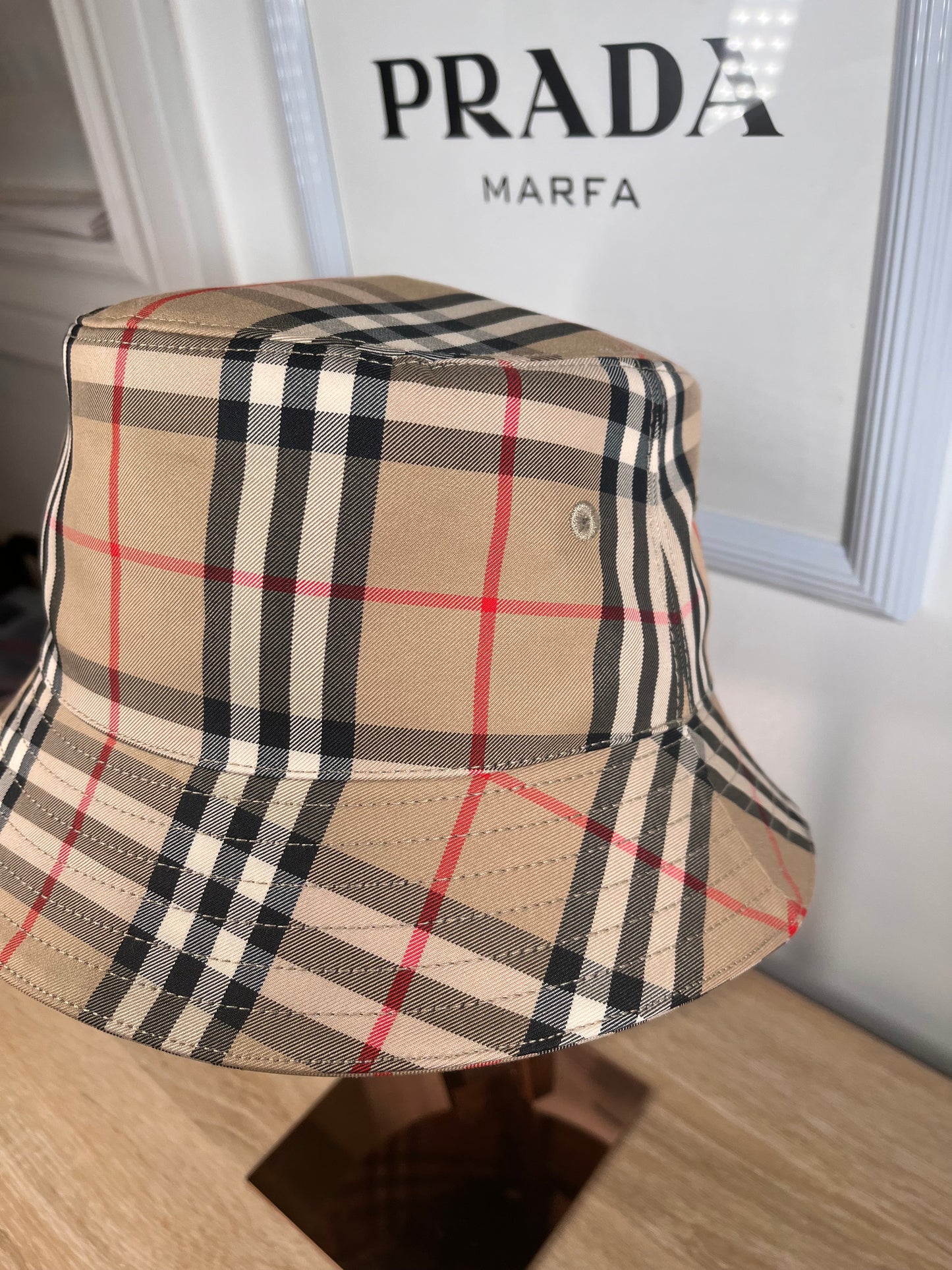 Pre-Owned BURBERRY Bucket Hat, Large