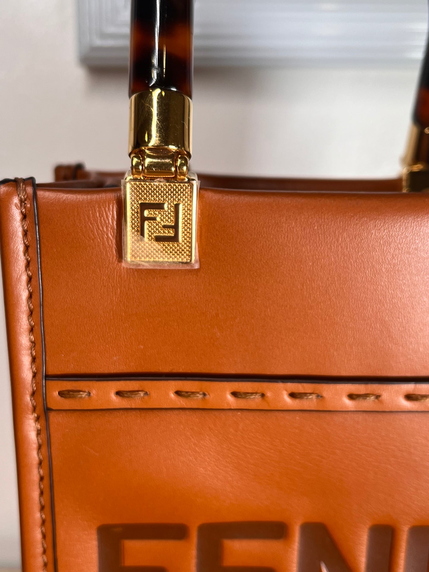 Pre-Owned FENDI Sunshine Brown Handbag,Mini