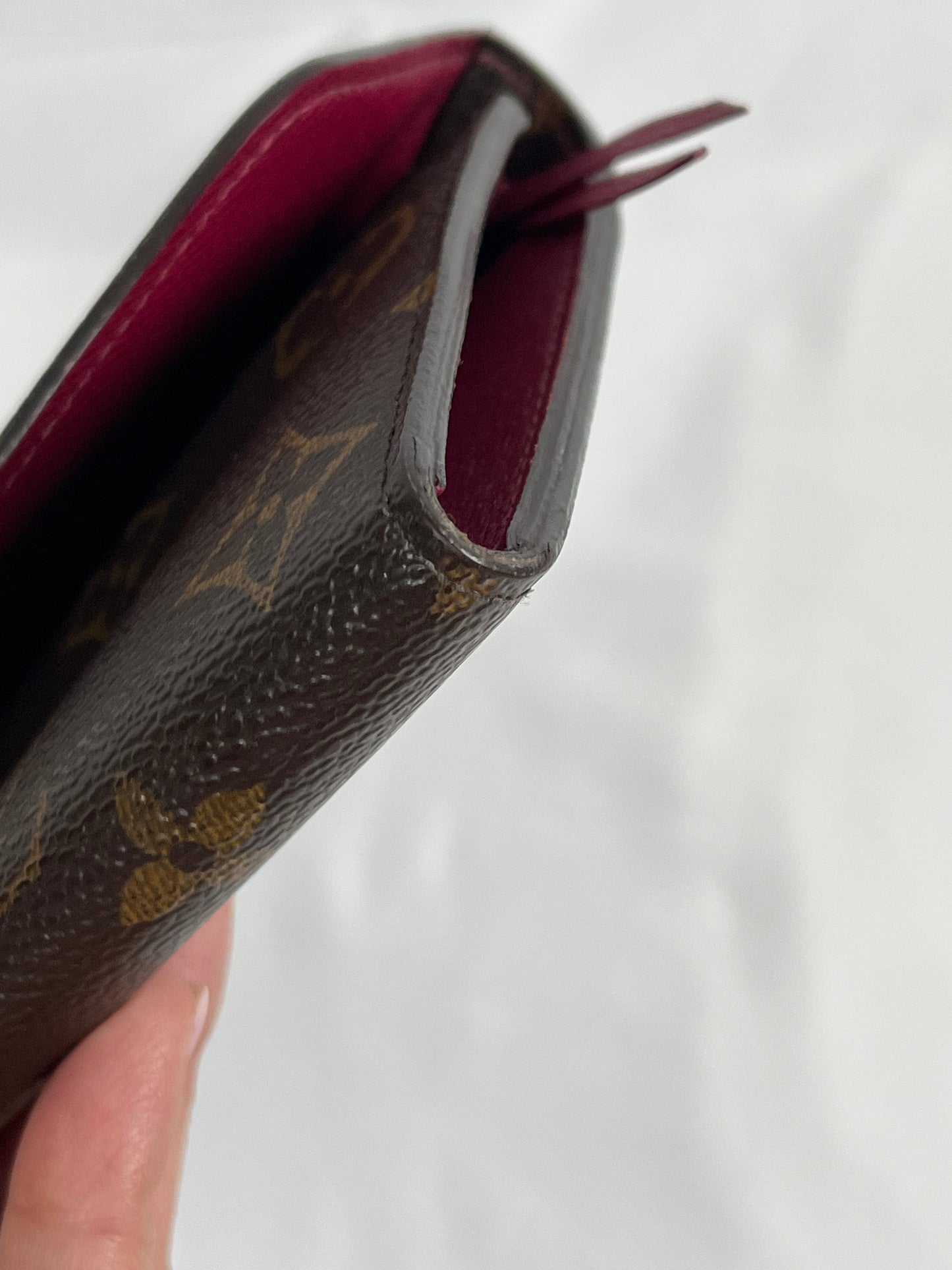 Pre-Owned LOUIS VUITTON Emilie Monogram/Fuschia Wallet