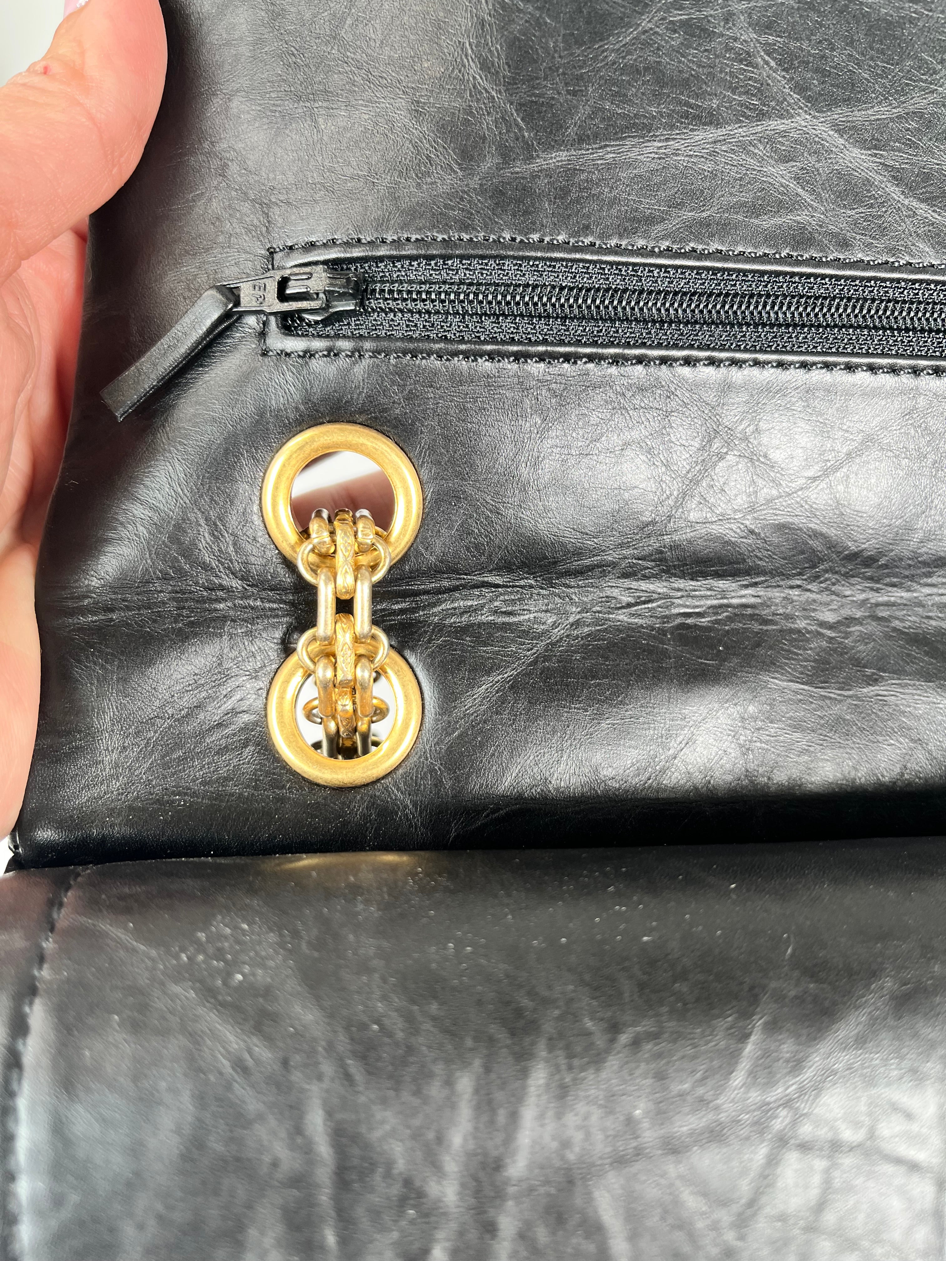 Pre-Owned CHANEL™ Reissue 2.55 Black/GHW Handbag