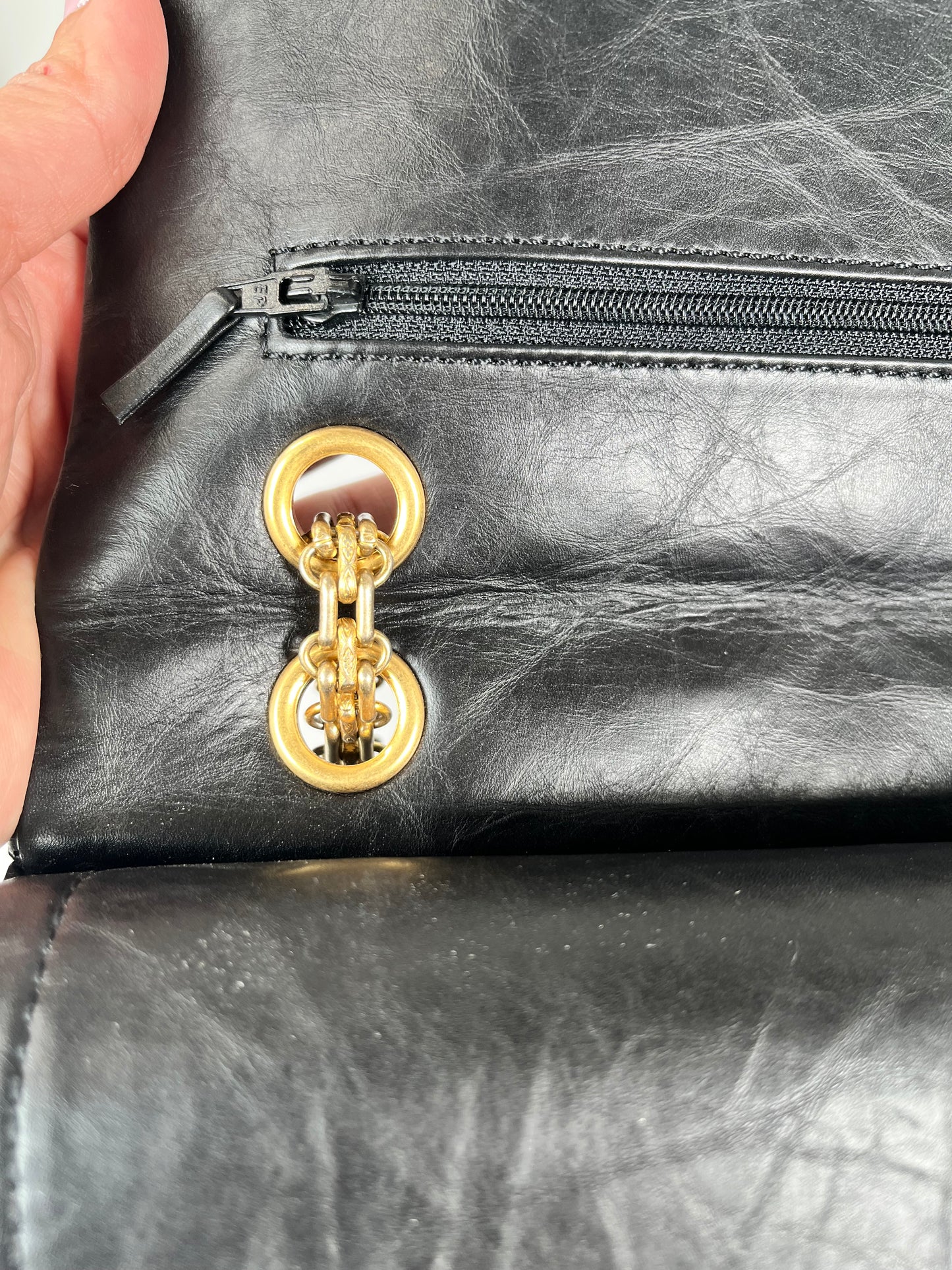 Pre-Owned CHANEL™ Reissue 2.55 Black/GHW Handbag