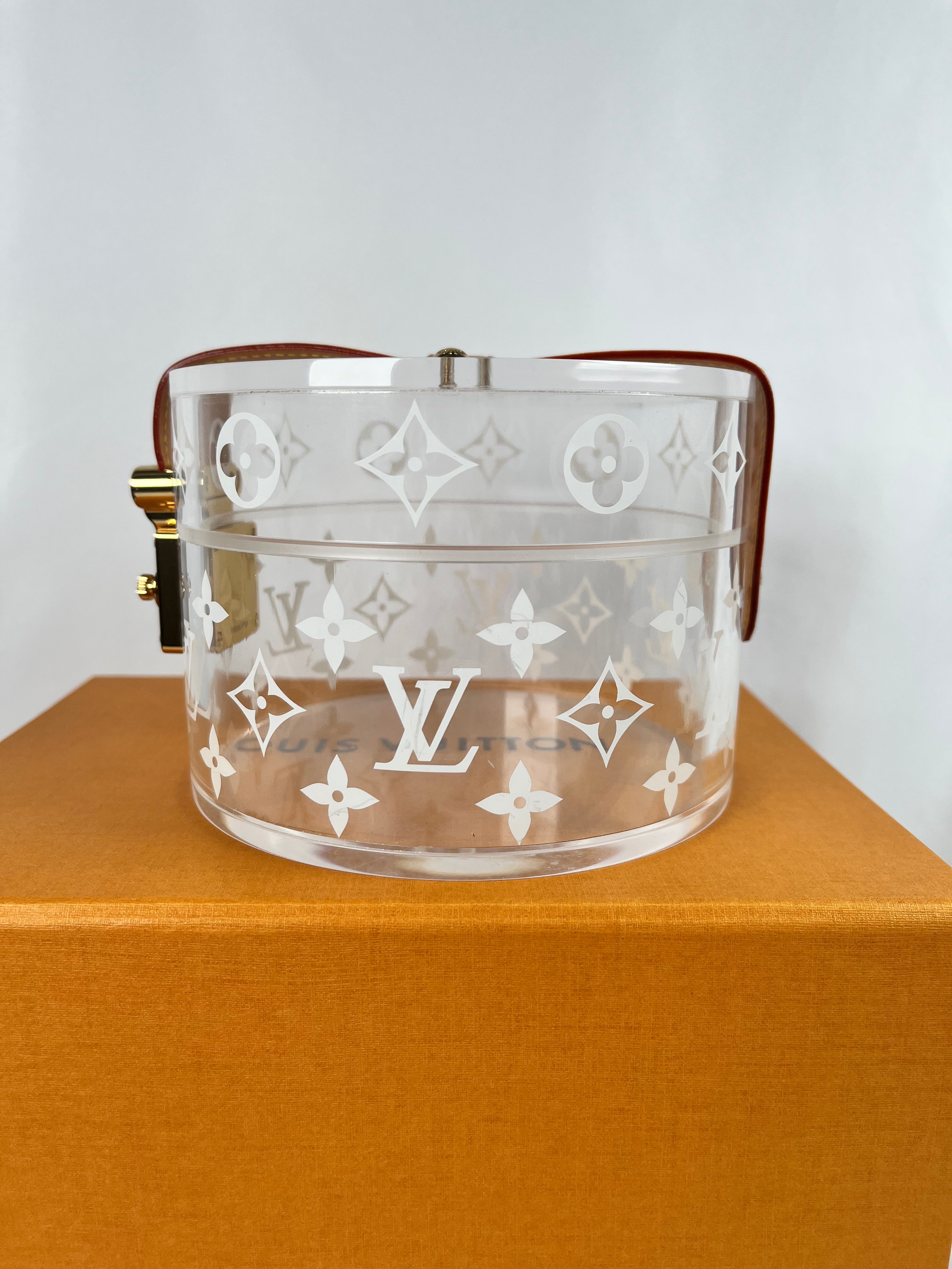 Pre-Owned LOUIS VUITTON Plexiglass Box Scott Transparent Belt Bag