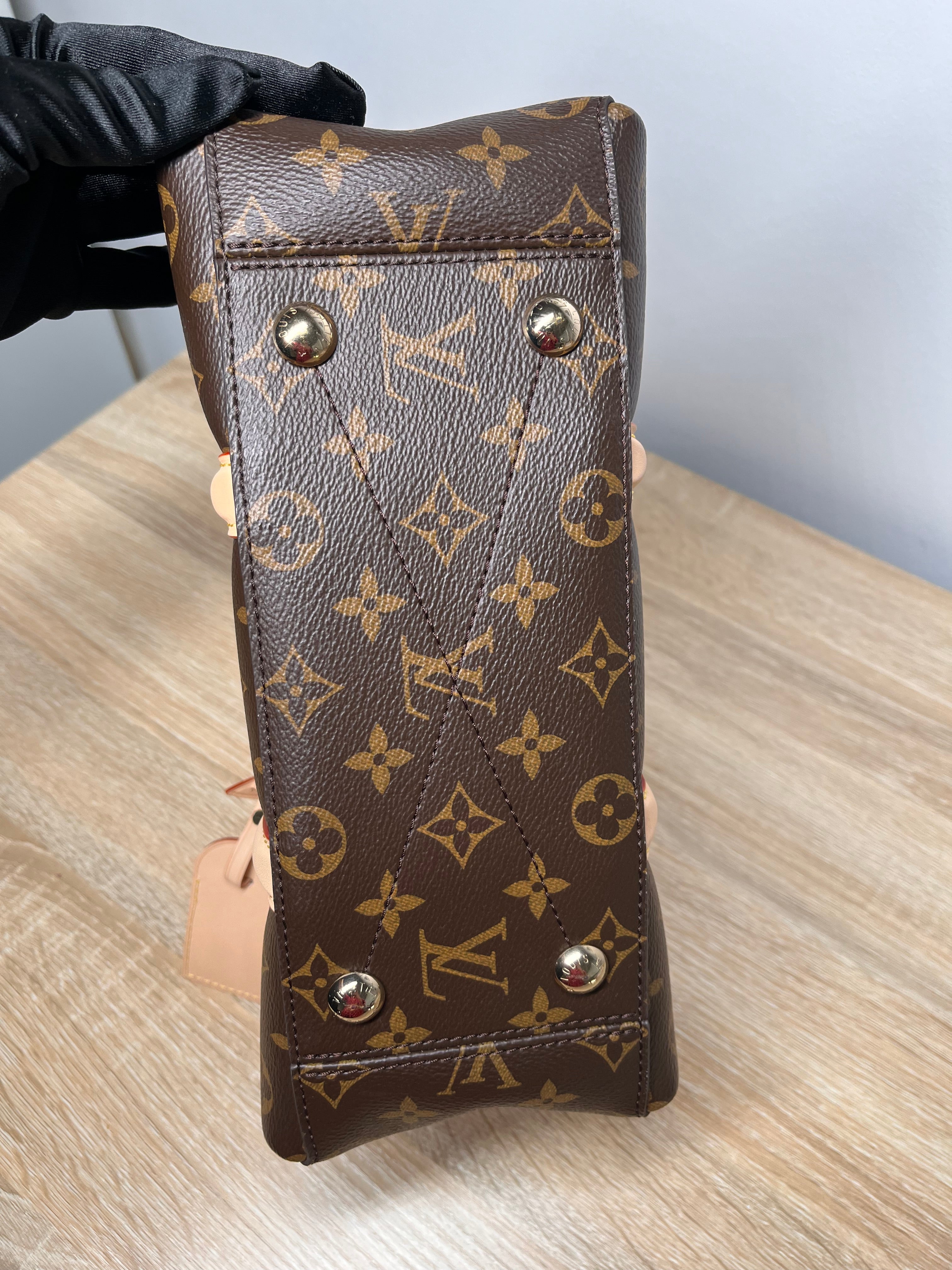 Louis Vuitton Soufflet Monogram Handbag, BB