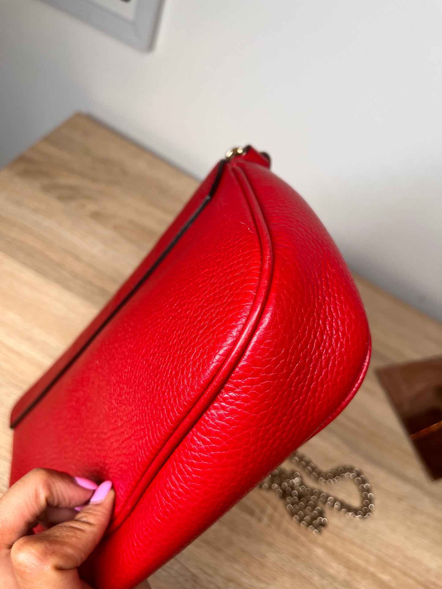 Pre-Owned GUCCI Soho Chain Shoulder Handbag, Red