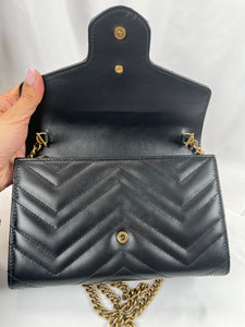 Pre-Owned GUCCI GG Marmont Super Mini Black Handbag