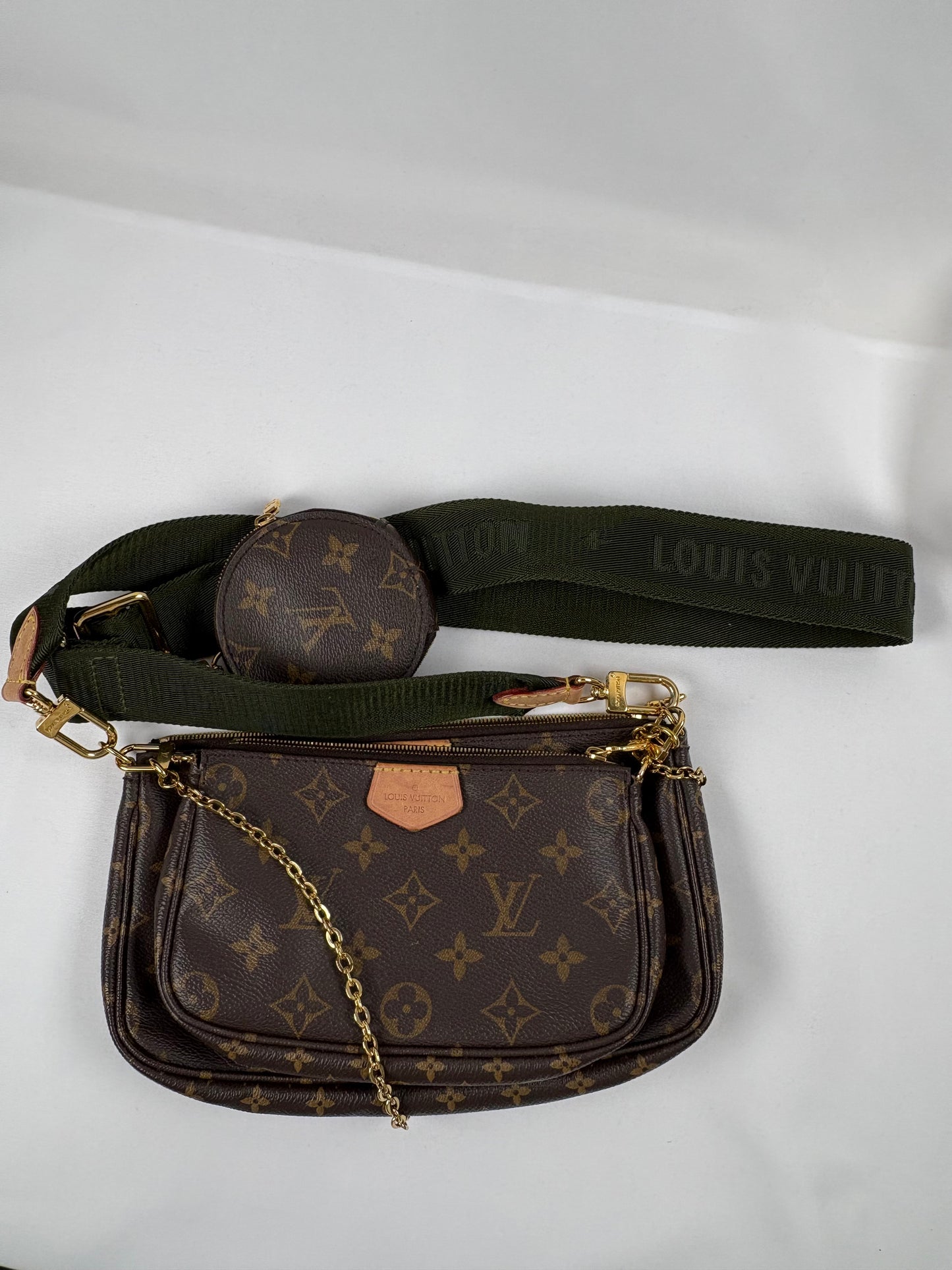 Pre-Owned LOUIS VUITTON Multi Pochette Khaki  Handbag