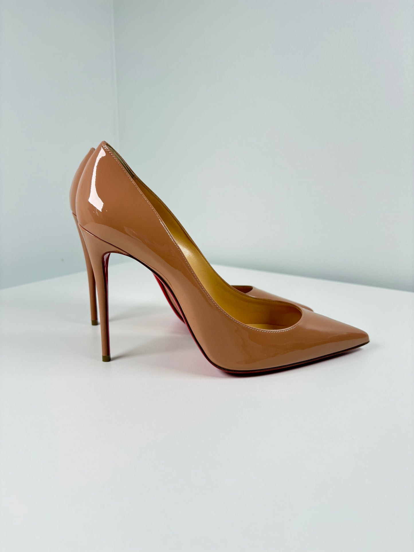 Pre-Owned CHRISTIAN LOUBOUTIN So Kate 100mm Pumps, Nude, 39