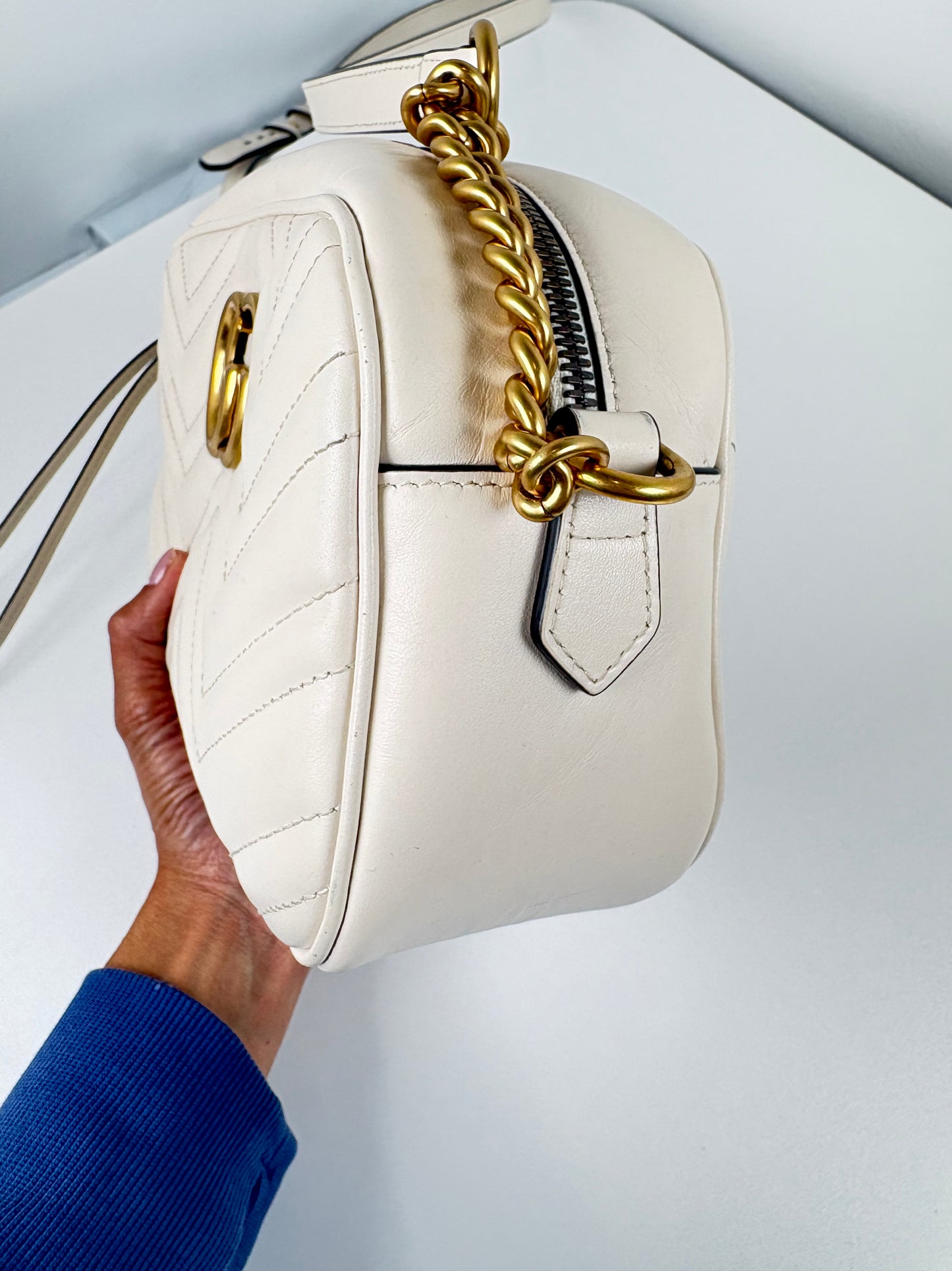 Pre-Owned GUCCI Marmont Camera Handbag, Ivory, Small