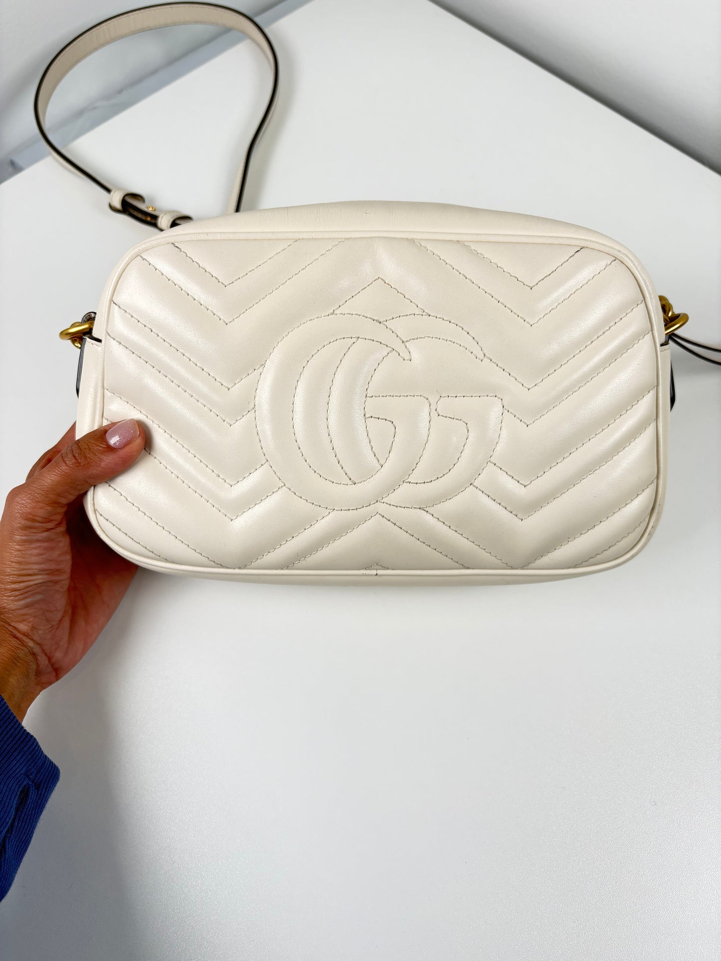 Pre-Owned GUCCI Marmont Camera Handbag, Ivory, Small