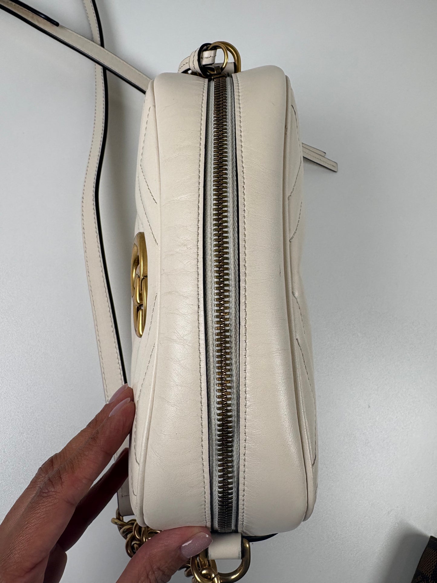 Pre-Owned GUCCI Marmont Camera Handbag, Ivory, Small
