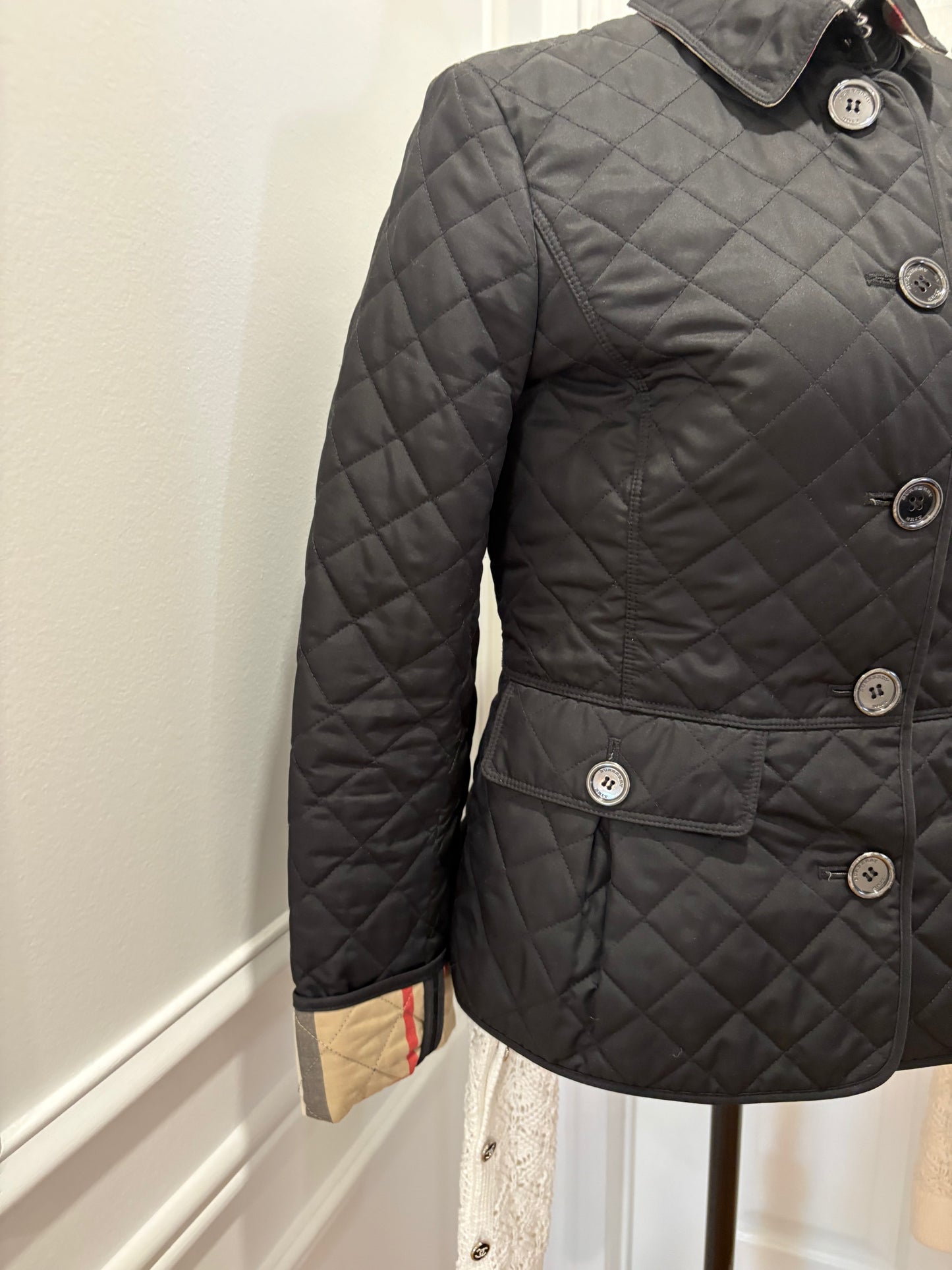 Pre-Owned BURBERRY Quilted Jacket, Black, Medium