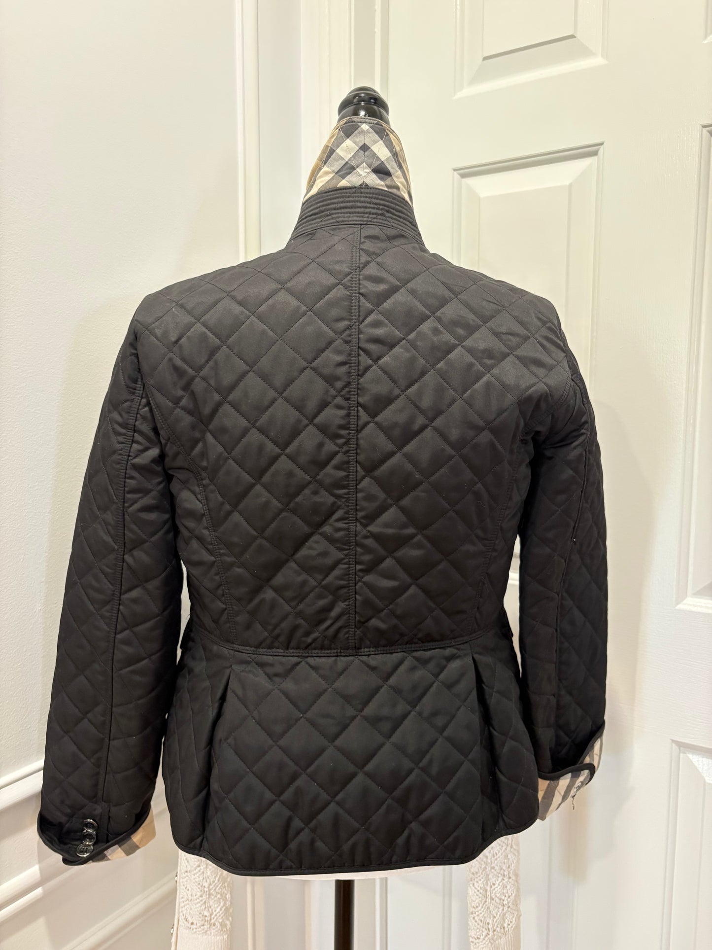 Pre-Owned BURBERRY Quilted Jacket, Black, Medium