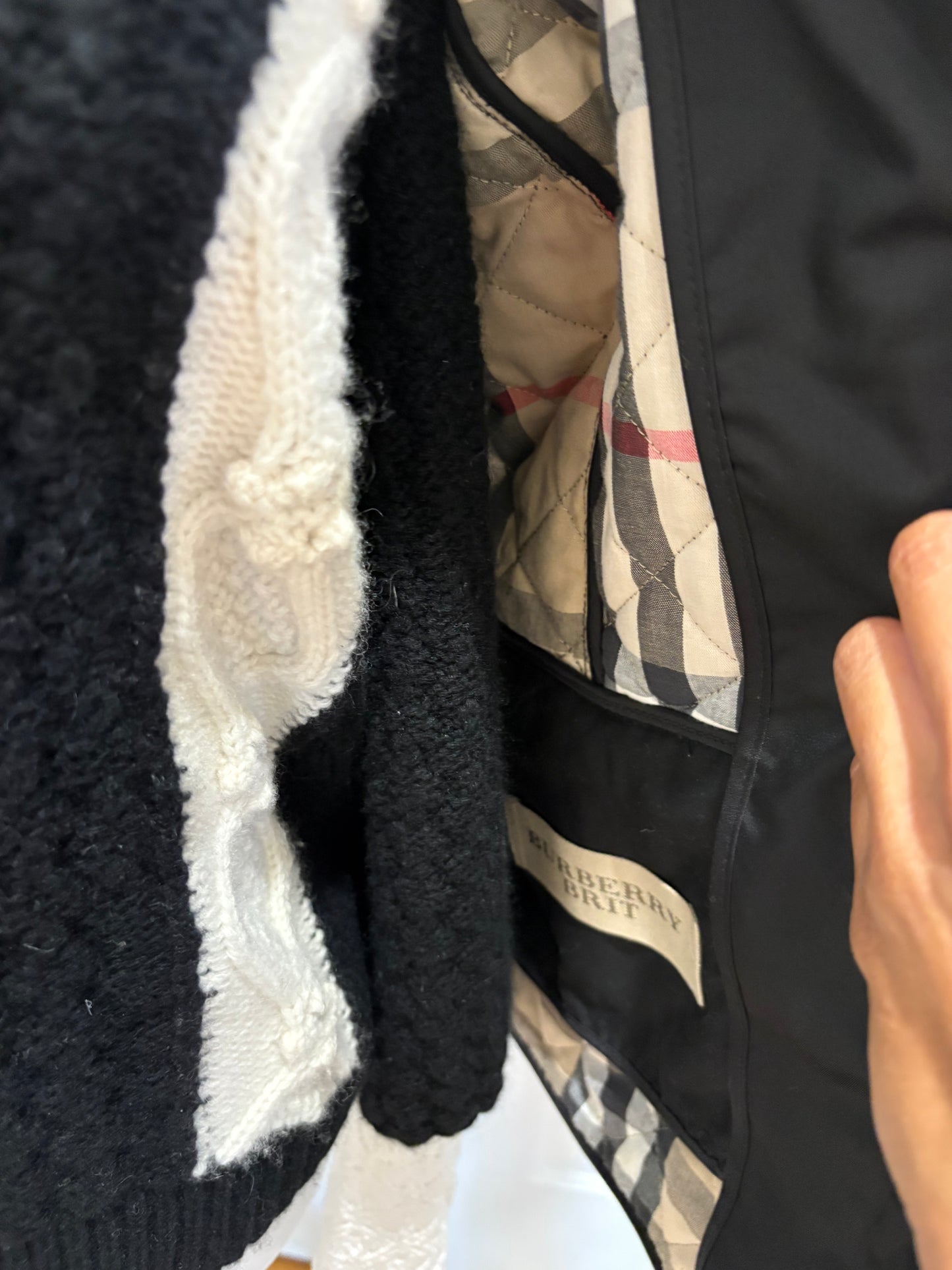 Pre-Owned BURBERRY Quilted Jacket, Black, Medium