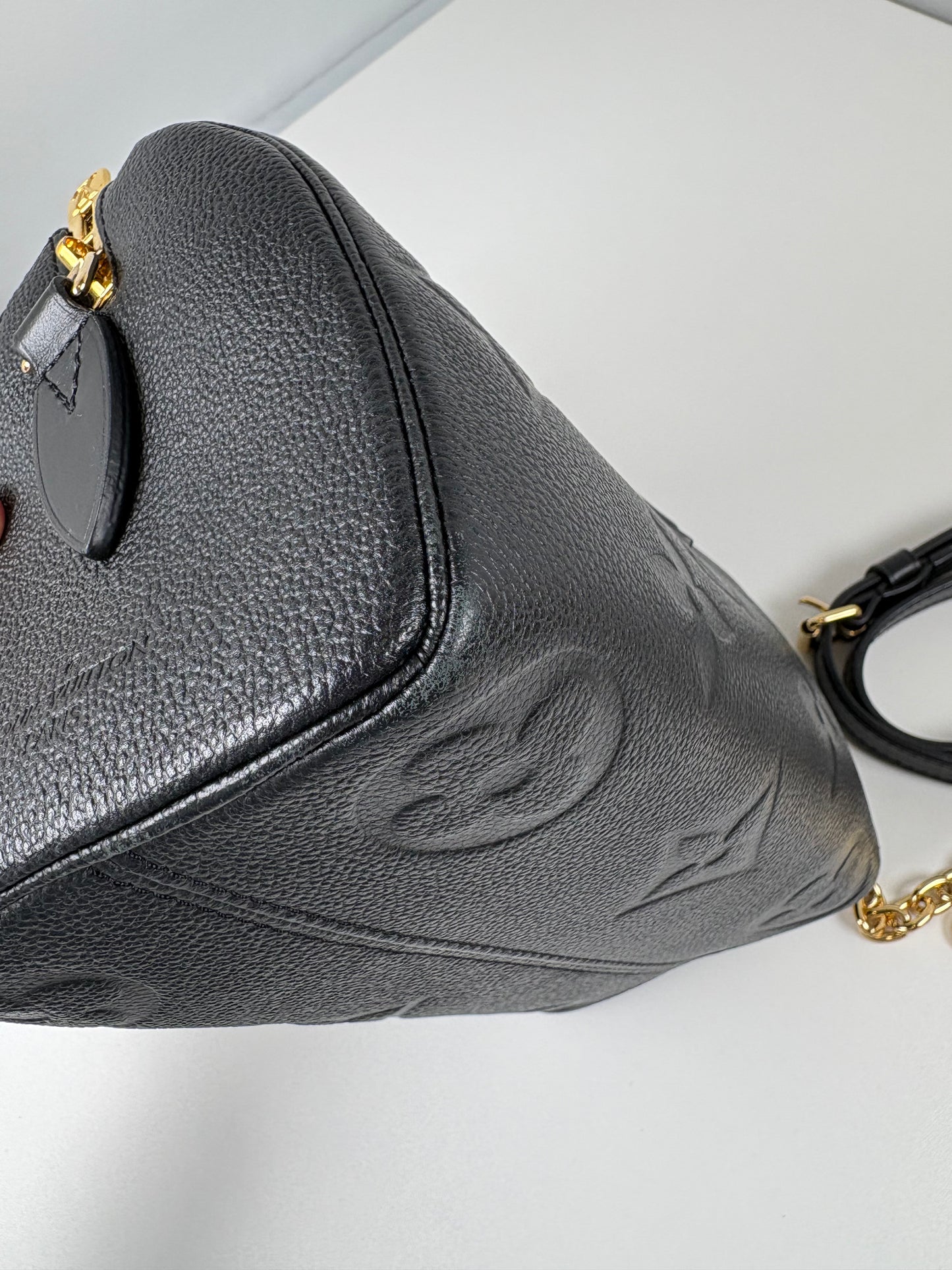 Pre-Owned LOUIS VUITTON Speedy 20B Handbag, Black