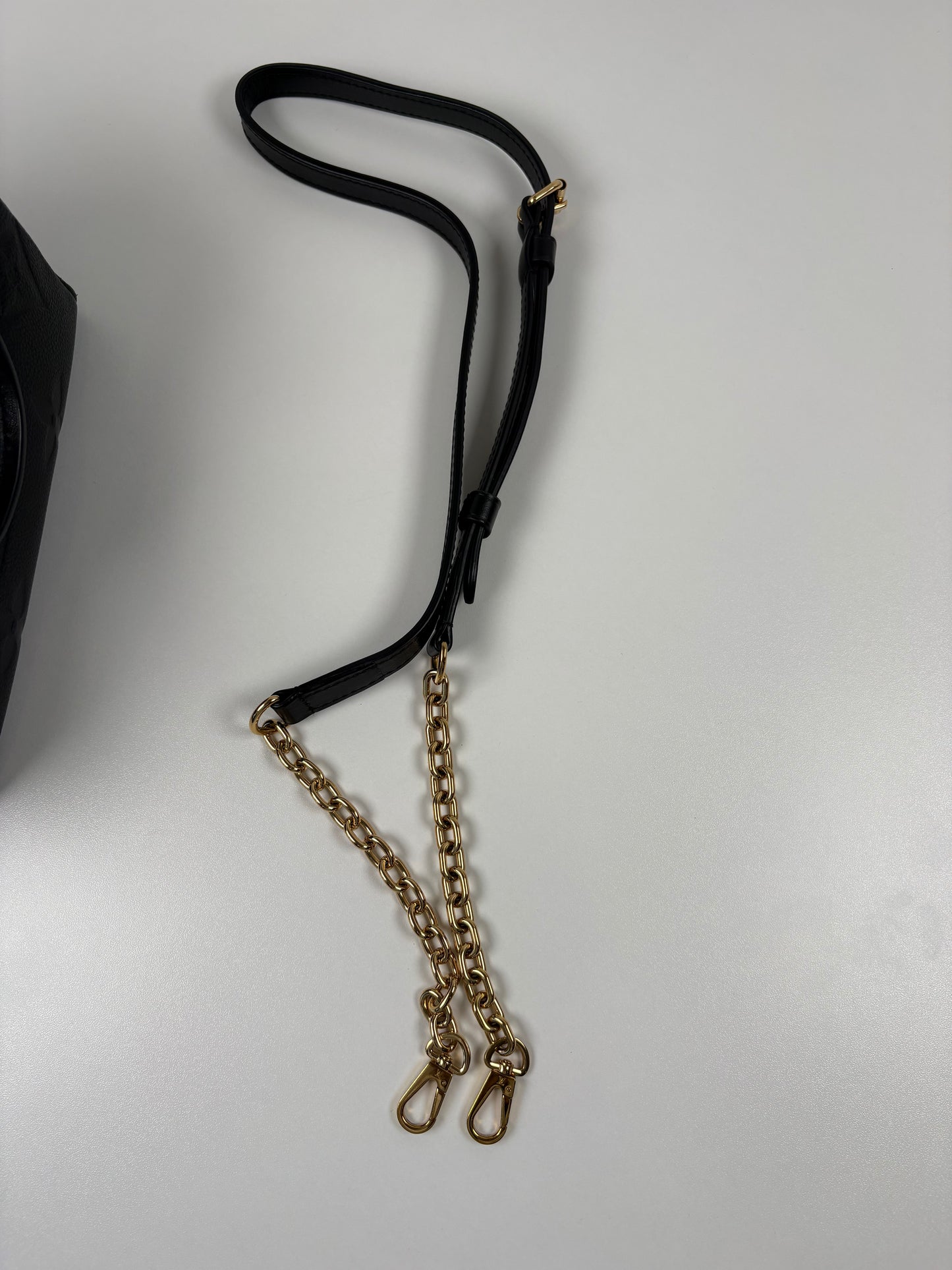 Pre-Owned LOUIS VUITTON Speedy 20B Handbag, Black