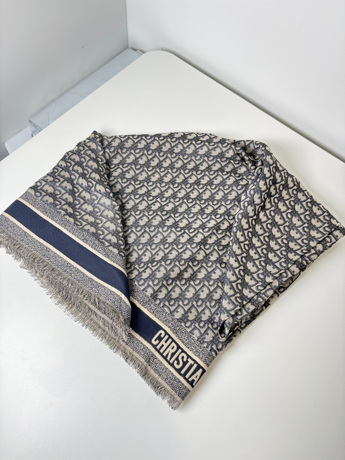 Pre-Owned CHRISTIAN DIOR Oblique Shawl, Blue