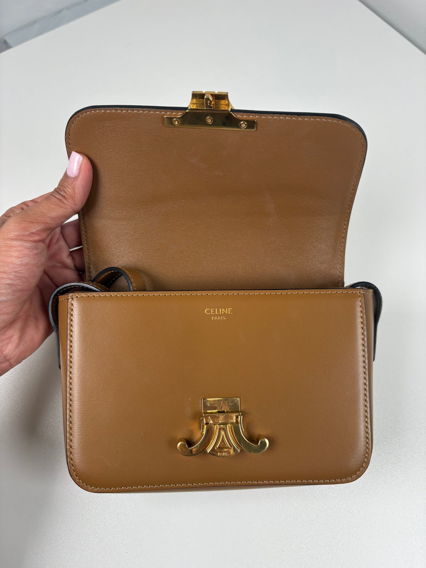Pre-Owned CELINE Teen Triomphe Handbag, Natural